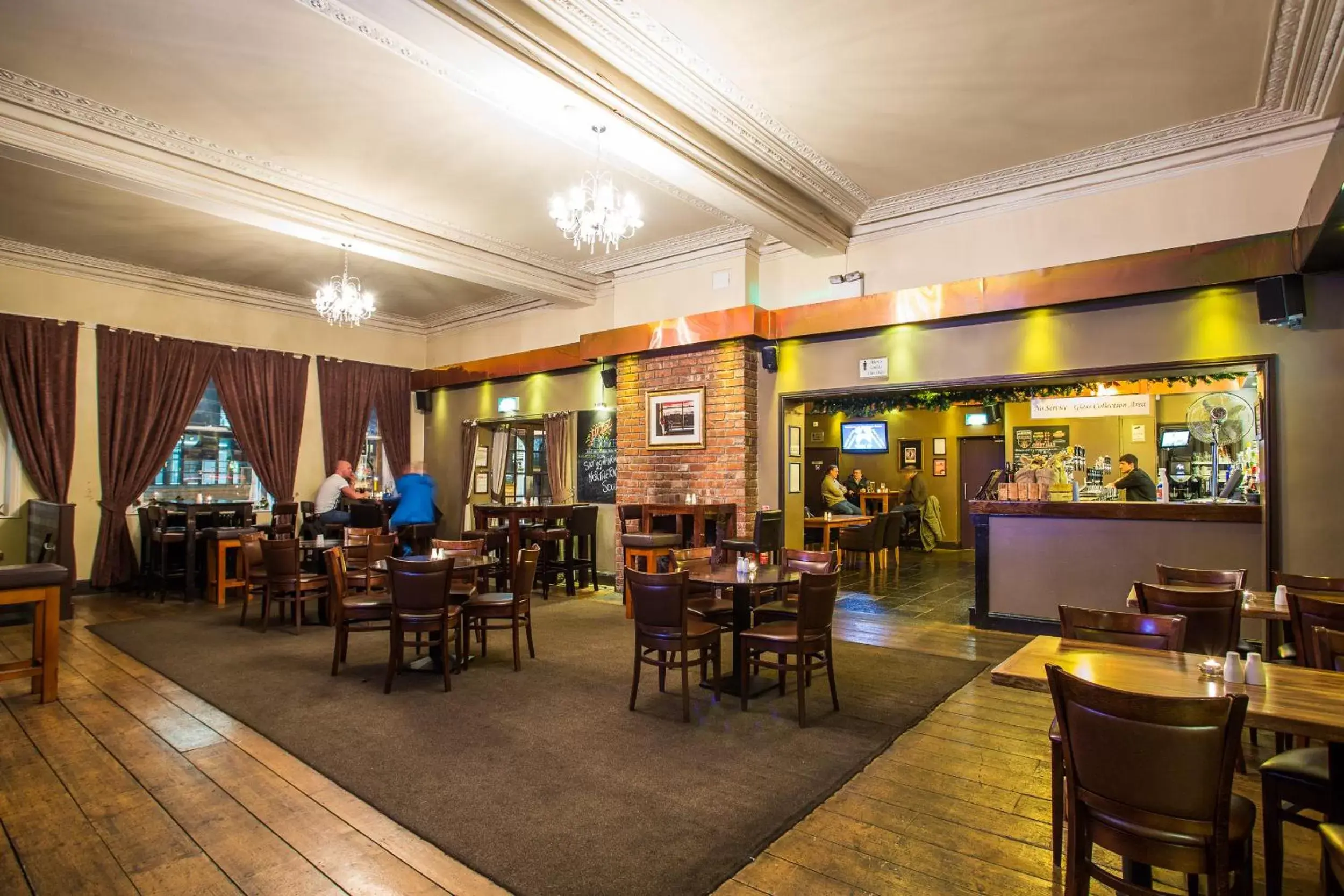 Restaurant/Places to Eat in The Duke of Edinburgh Hotel & Bar