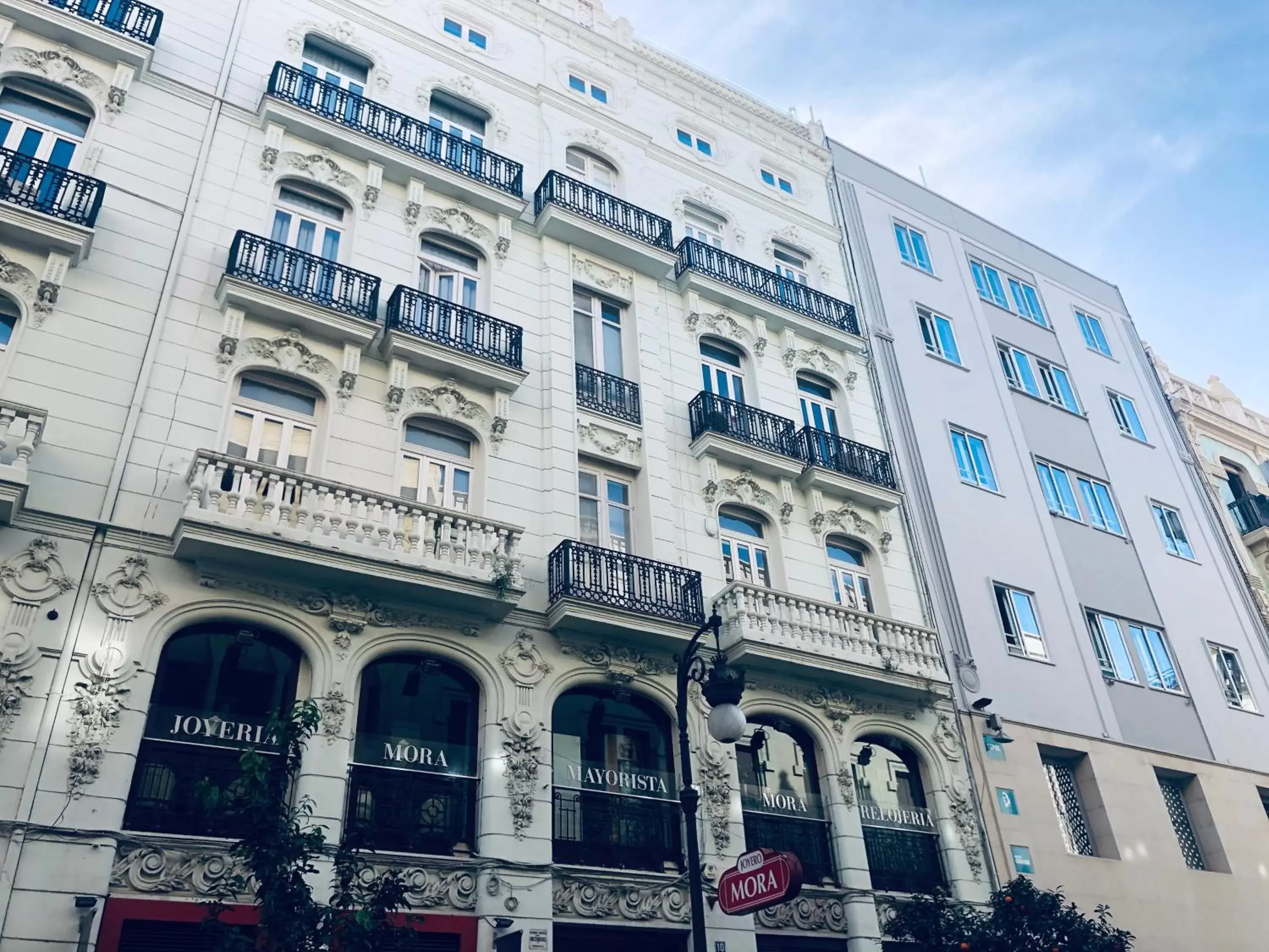 Facade/entrance, Property Building in Sweet Hotel Continental