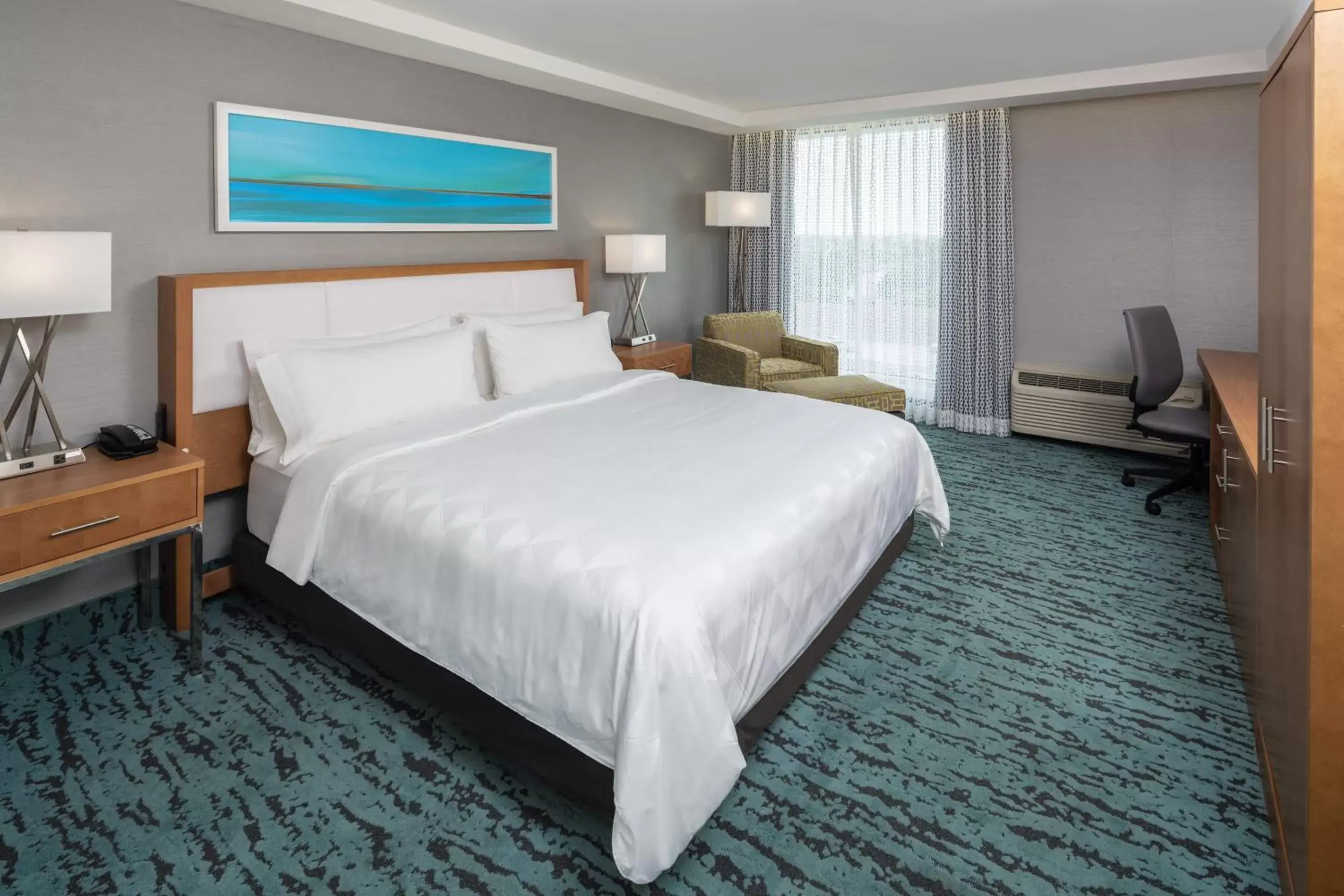 Photo of the whole room, Bed in Holiday Inn Miami North I-95, an IHG Hotel