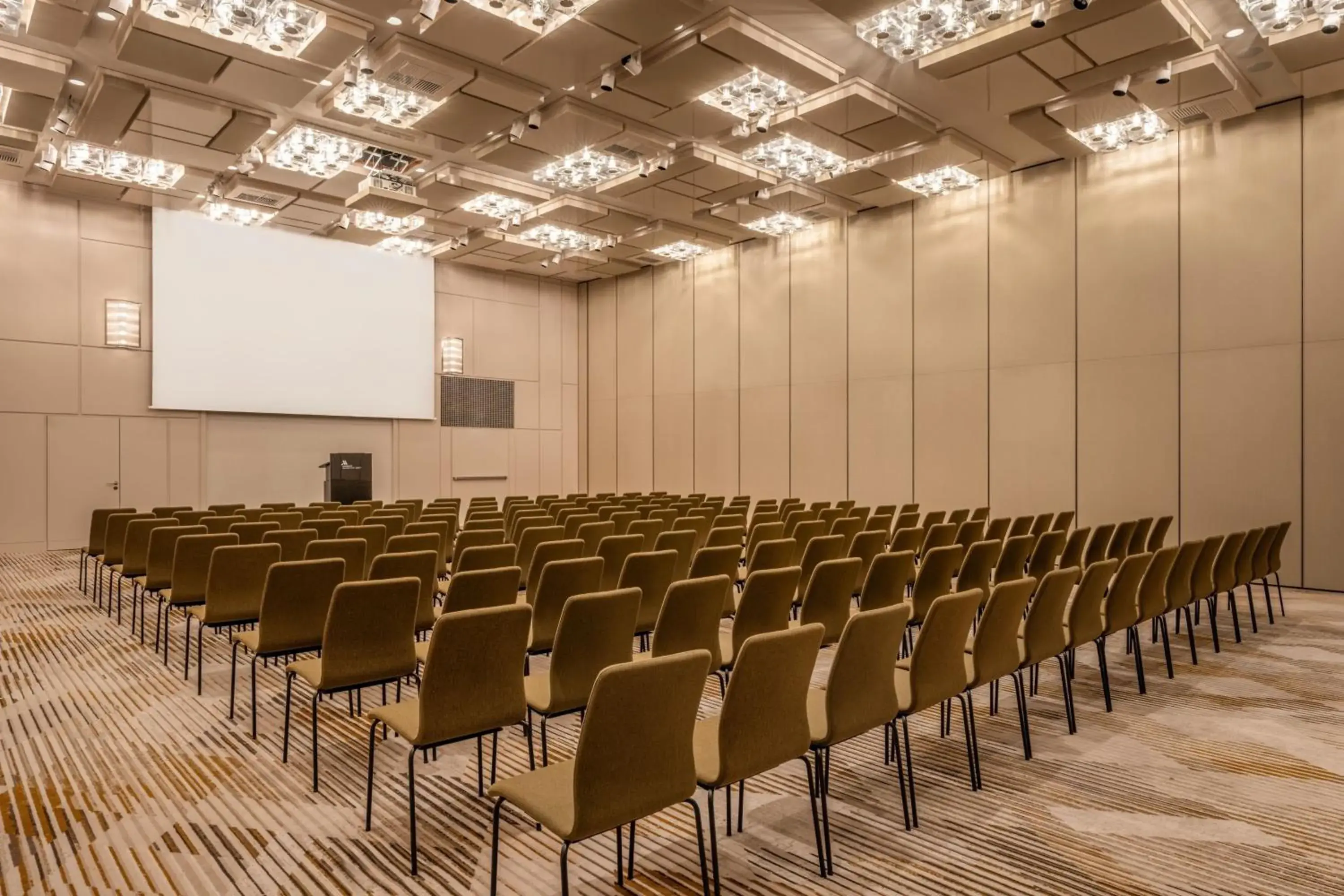 Meeting/conference room in Munich Marriott Hotel City West