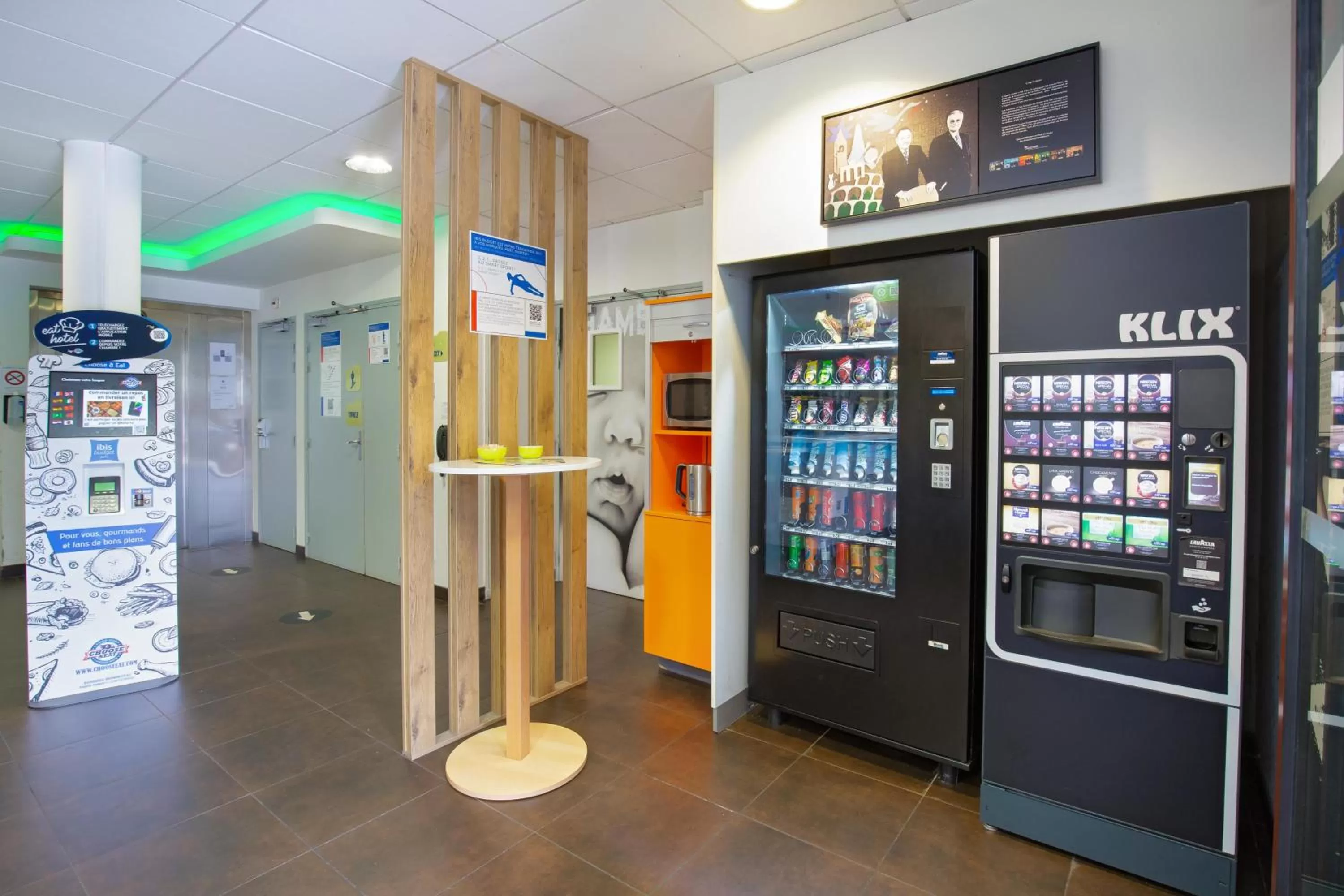 vending machine in Ibis Budget Grenoble Sud Seyssins