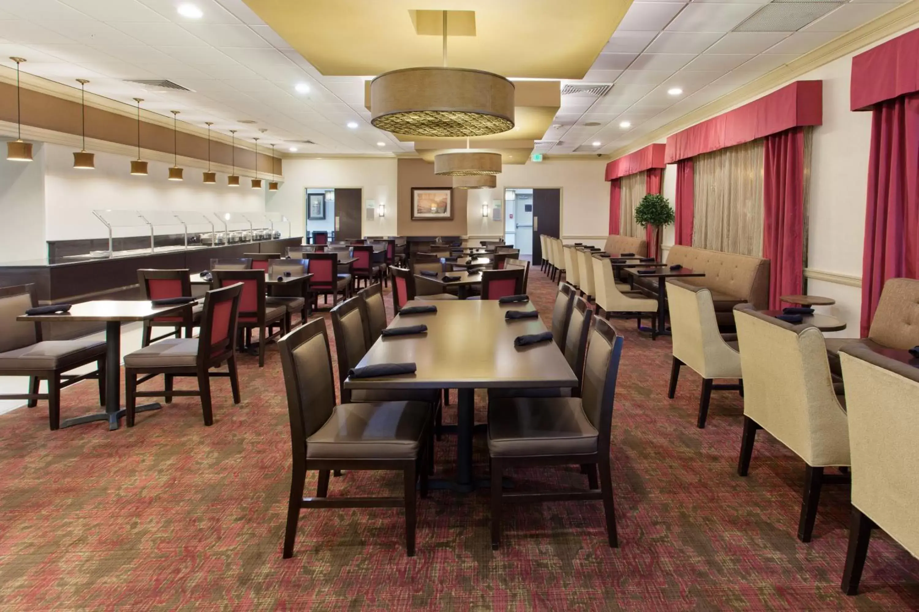 Restaurant/Places to Eat in Holiday Inn Shreveport Downtown, an IHG Hotel