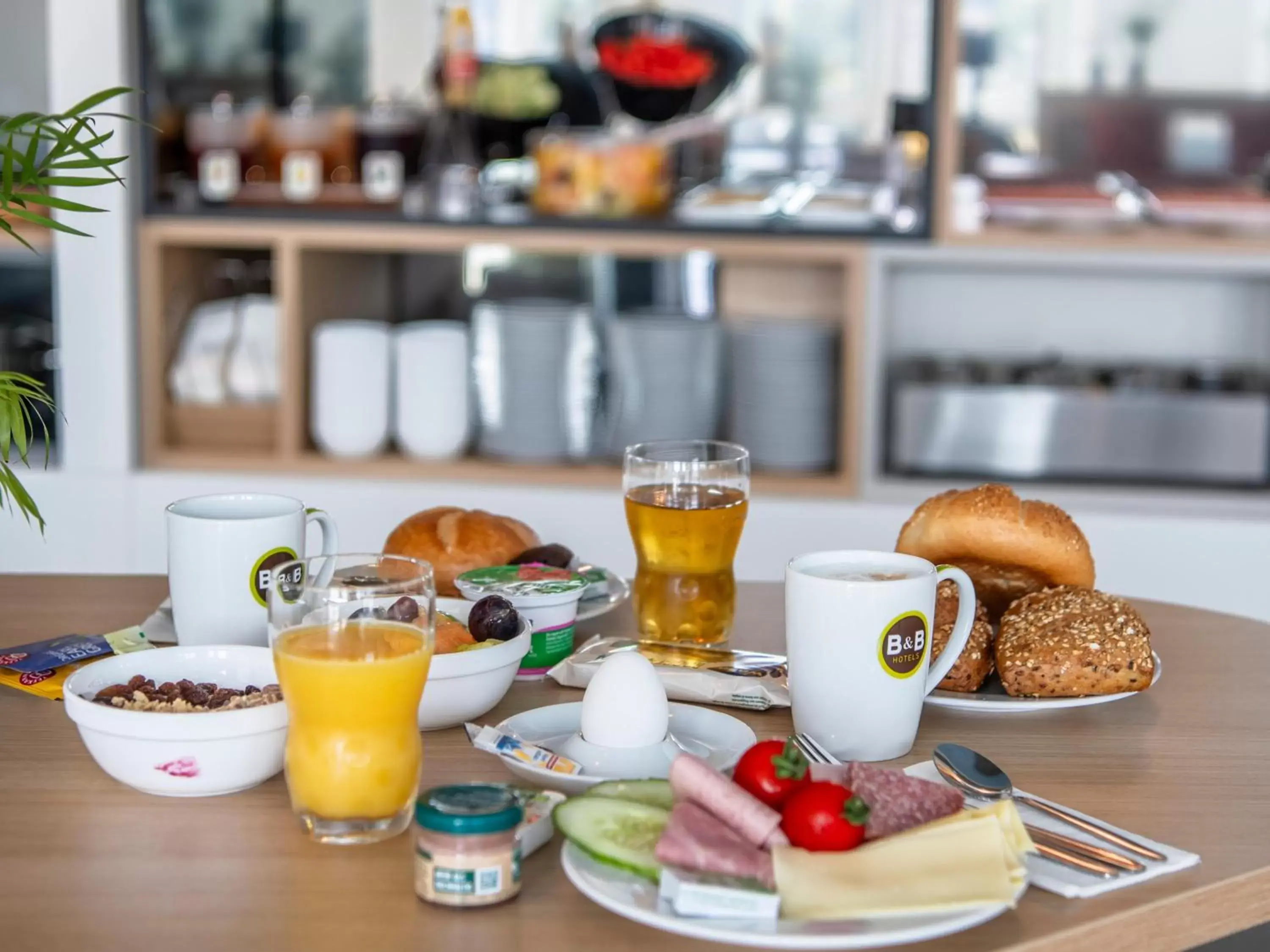 Restaurant/places to eat, Breakfast in B&B Hotel Neu-Ulm