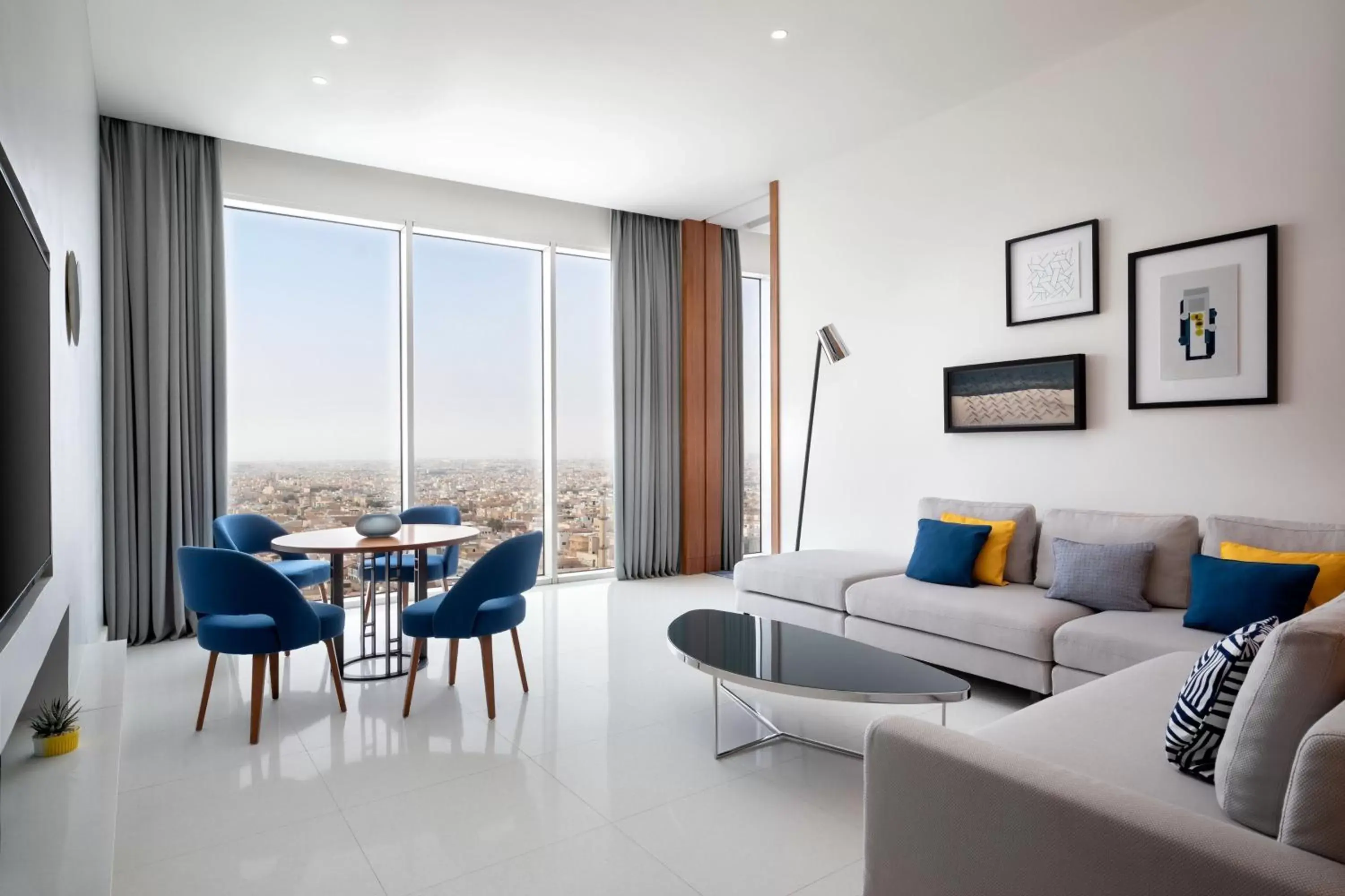 Bedroom, Seating Area in Le Meridien Riyadh