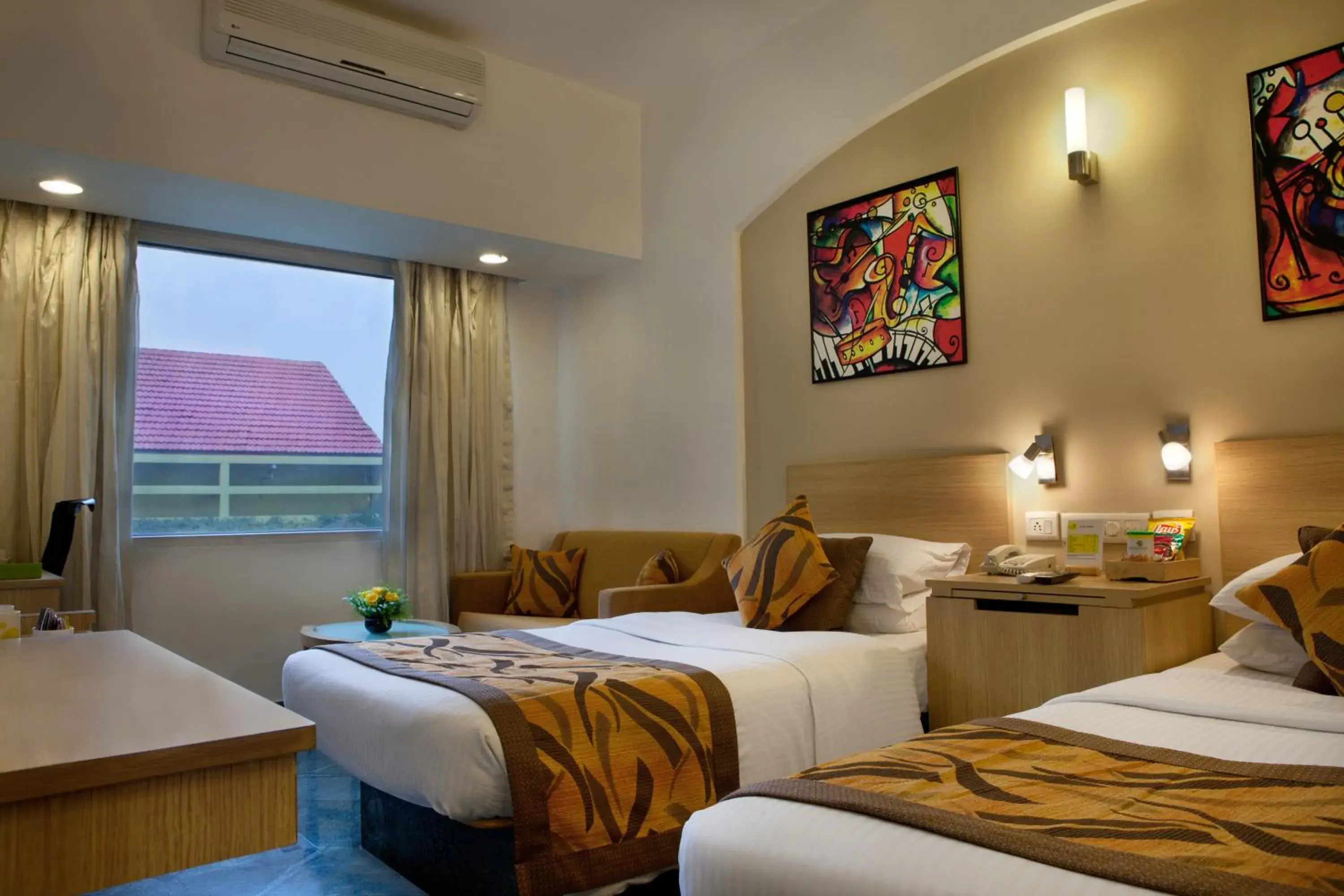 Decorative detail, Bed in Lemon Tree Hotel, Udyog Vihar, Gurugram