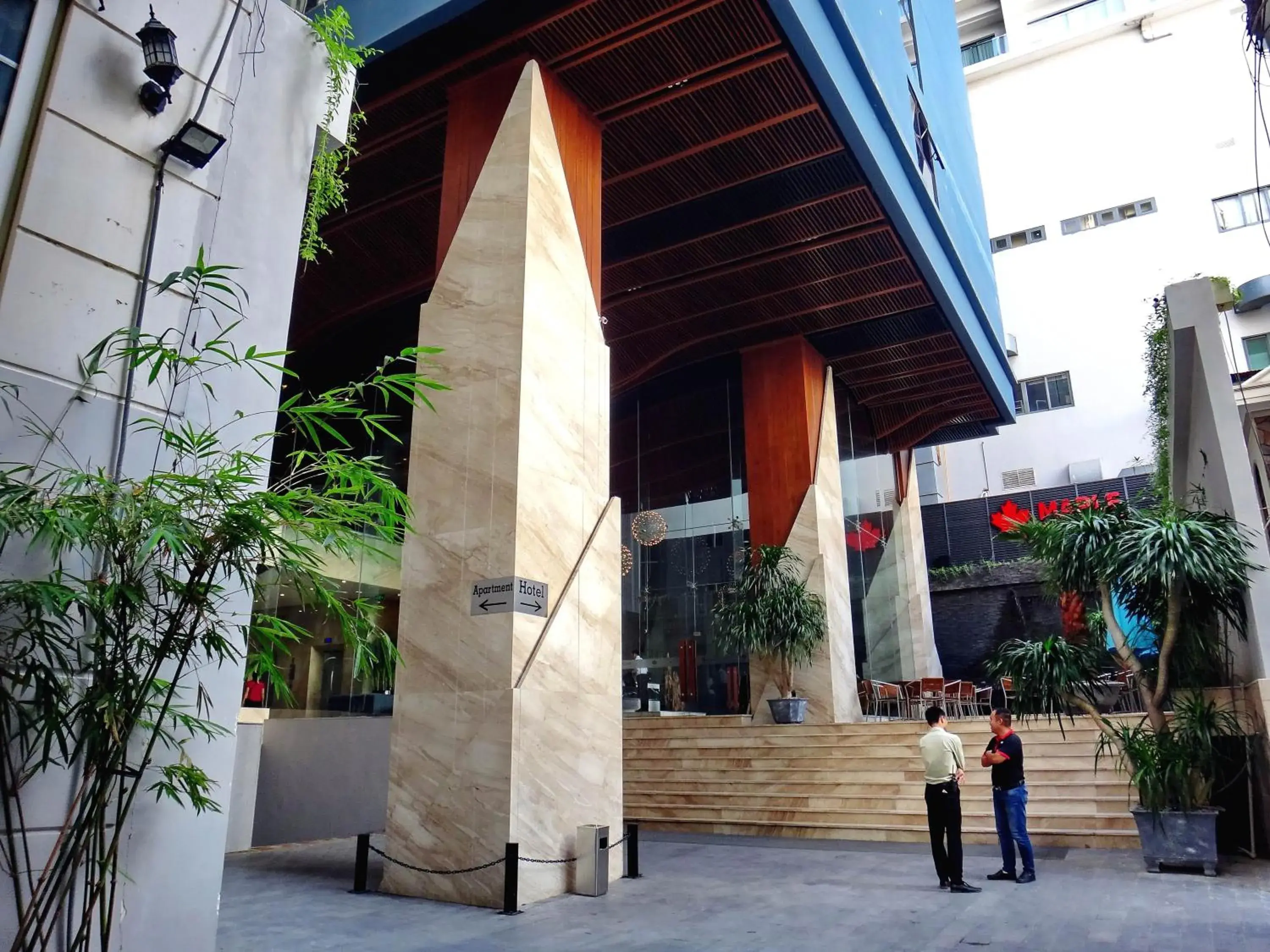 Facade/entrance in Holi Beach Hotel & Apartments Facade/entrance in Holi Beach Hotel & Apartments