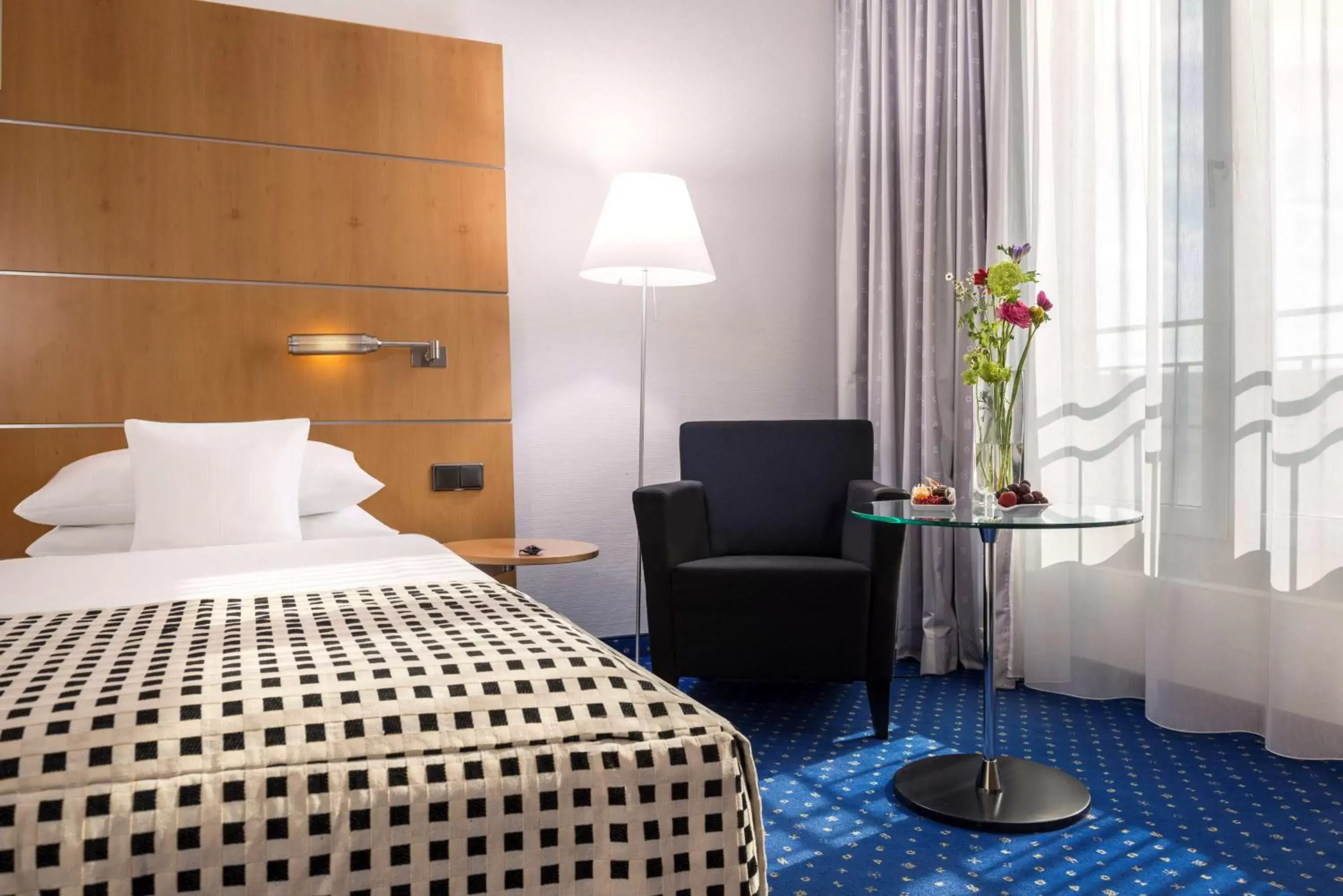 Photo of the whole room, Bed in Dorint Hotel Potsdam Photo of the whole room, Bed in Dorint Hotel Potsdam