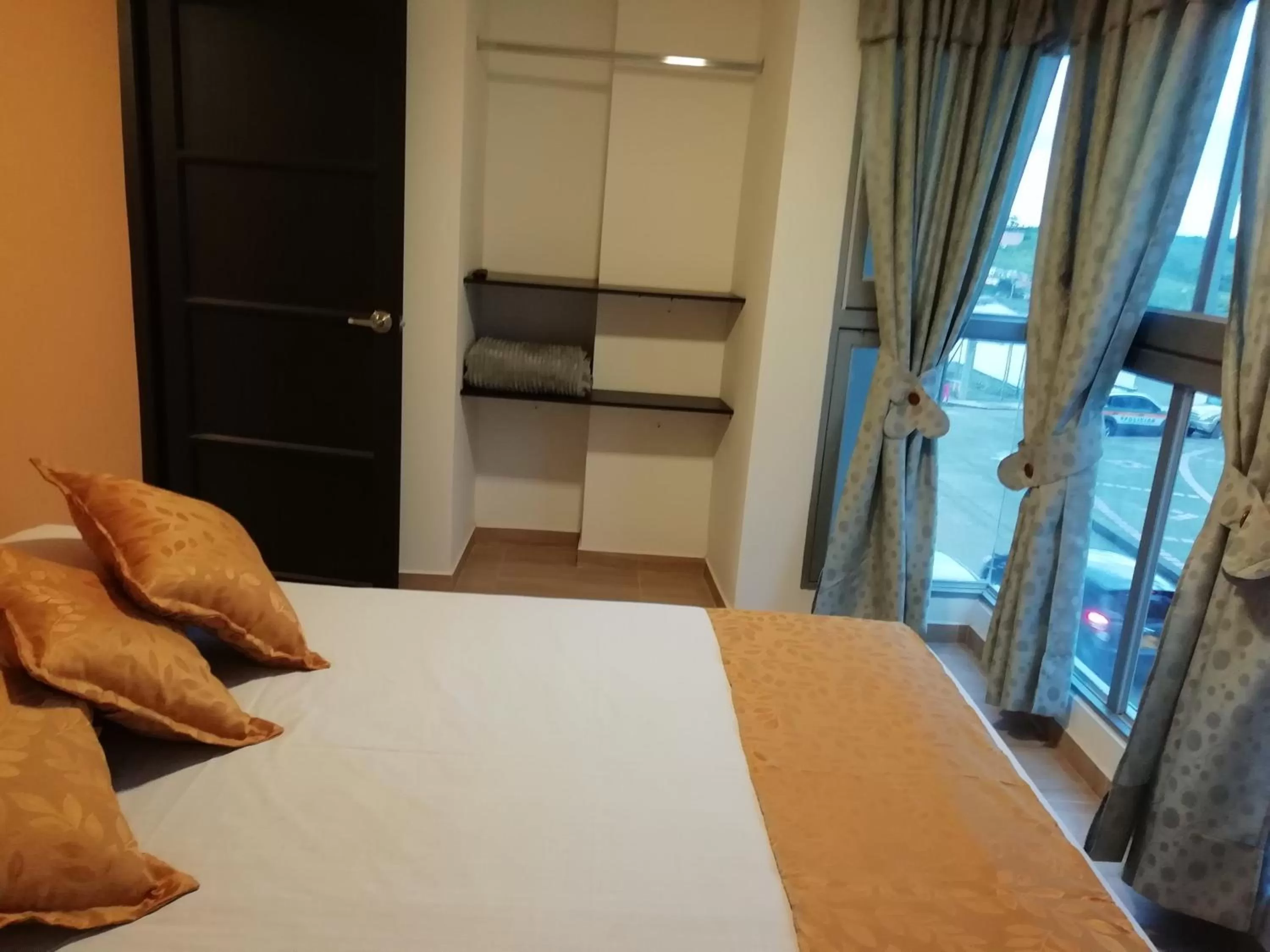 Photo of the whole room, Bed in Hotel Anzea