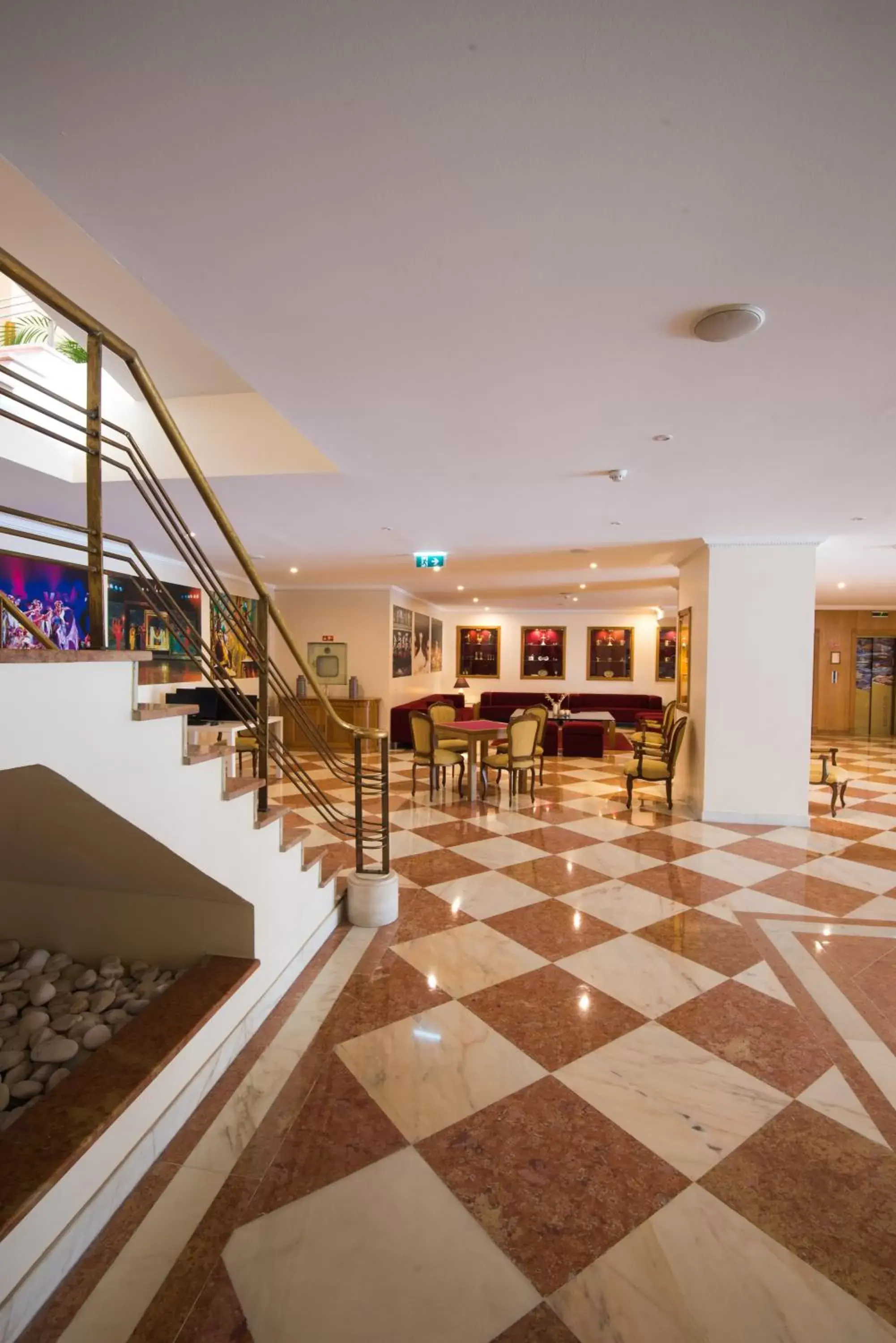 Lobby or reception in Vila Galé Estoril Lobby or reception in Vila Galé Estoril