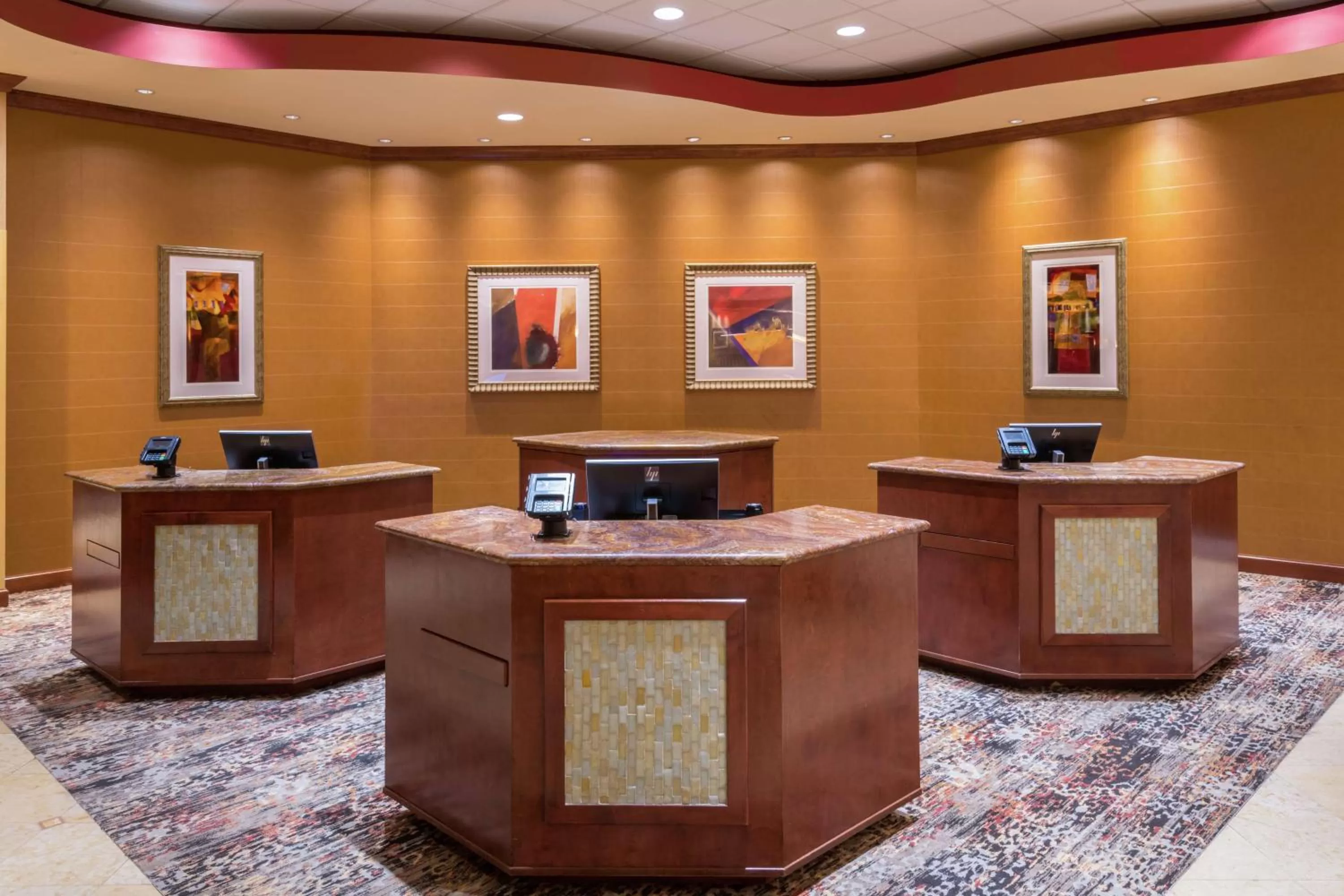 Lobby or reception in Embassy Suites by Hilton Saint Louis Saint Charles