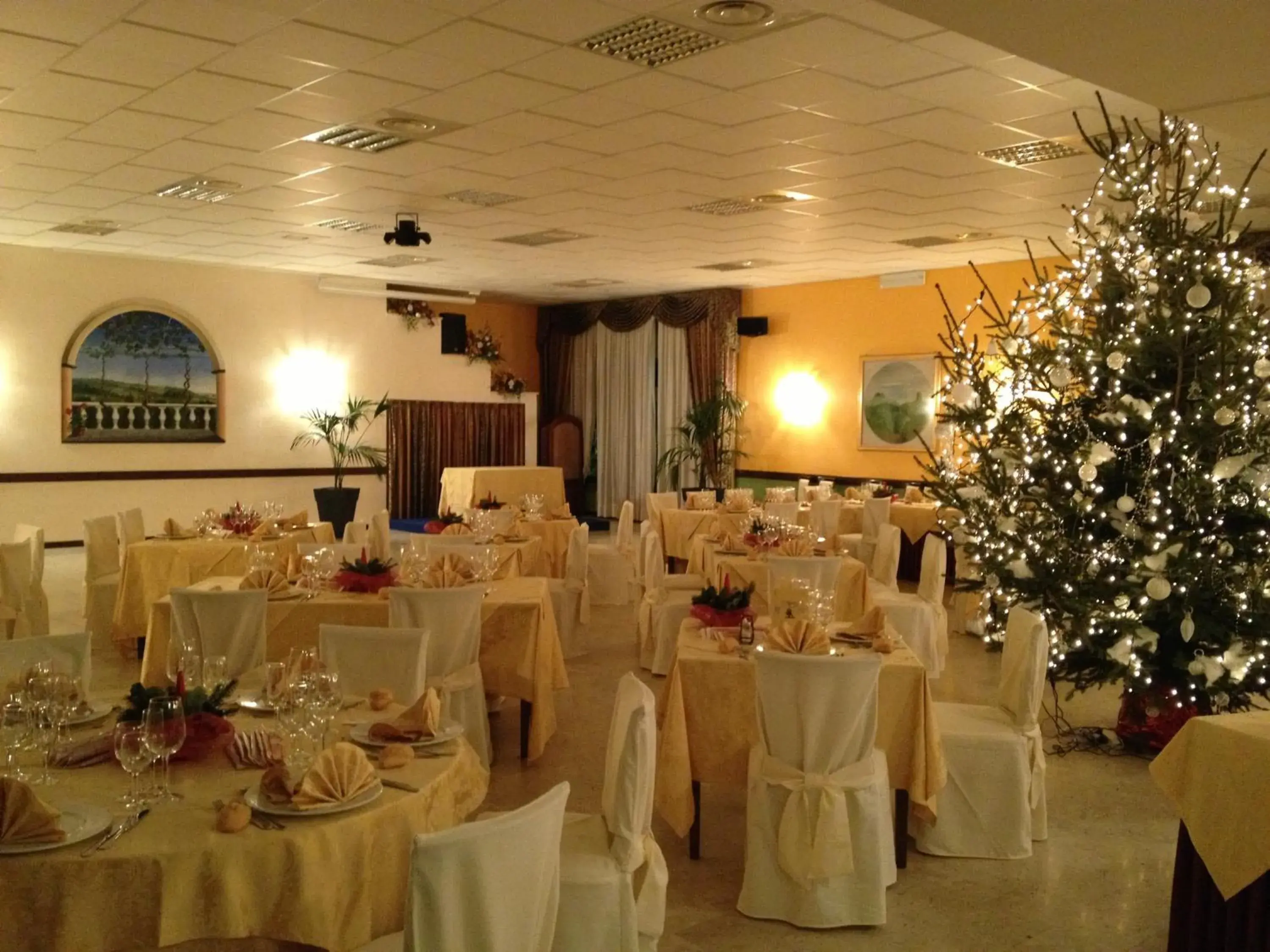 Restaurant/places to eat, Banquet Facilities in Hotel Il Vigneto