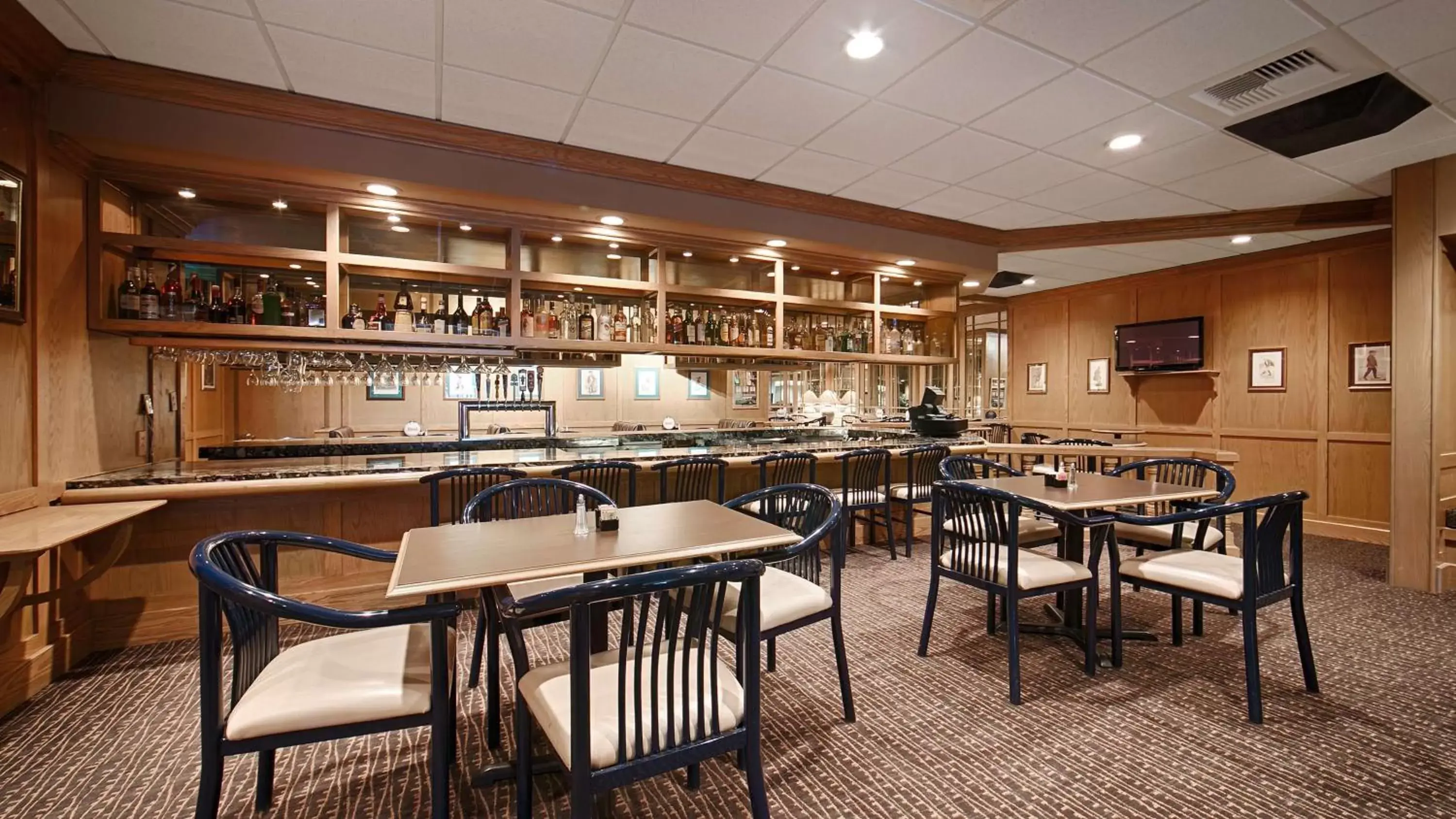 Lounge or bar, Restaurant/Places to Eat in Best Western Plus Coeur d'Alene Inn