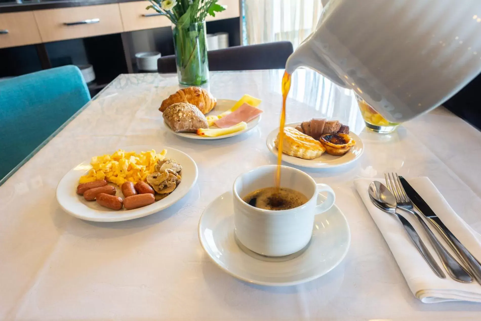 Breakfast in Hotel DAH - Dom Afonso Henriques