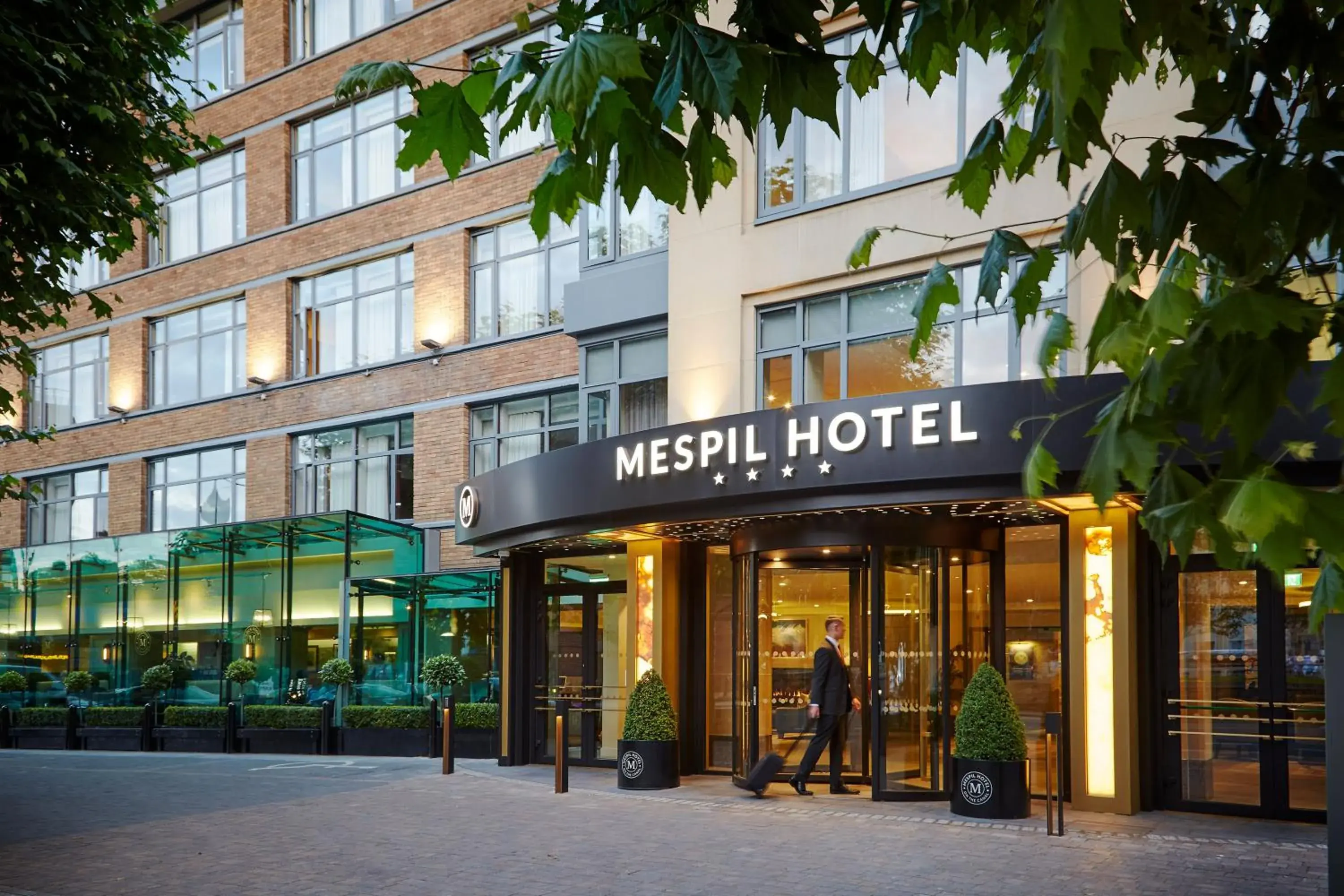 Facade/entrance, Property Building in Mespil Hotel