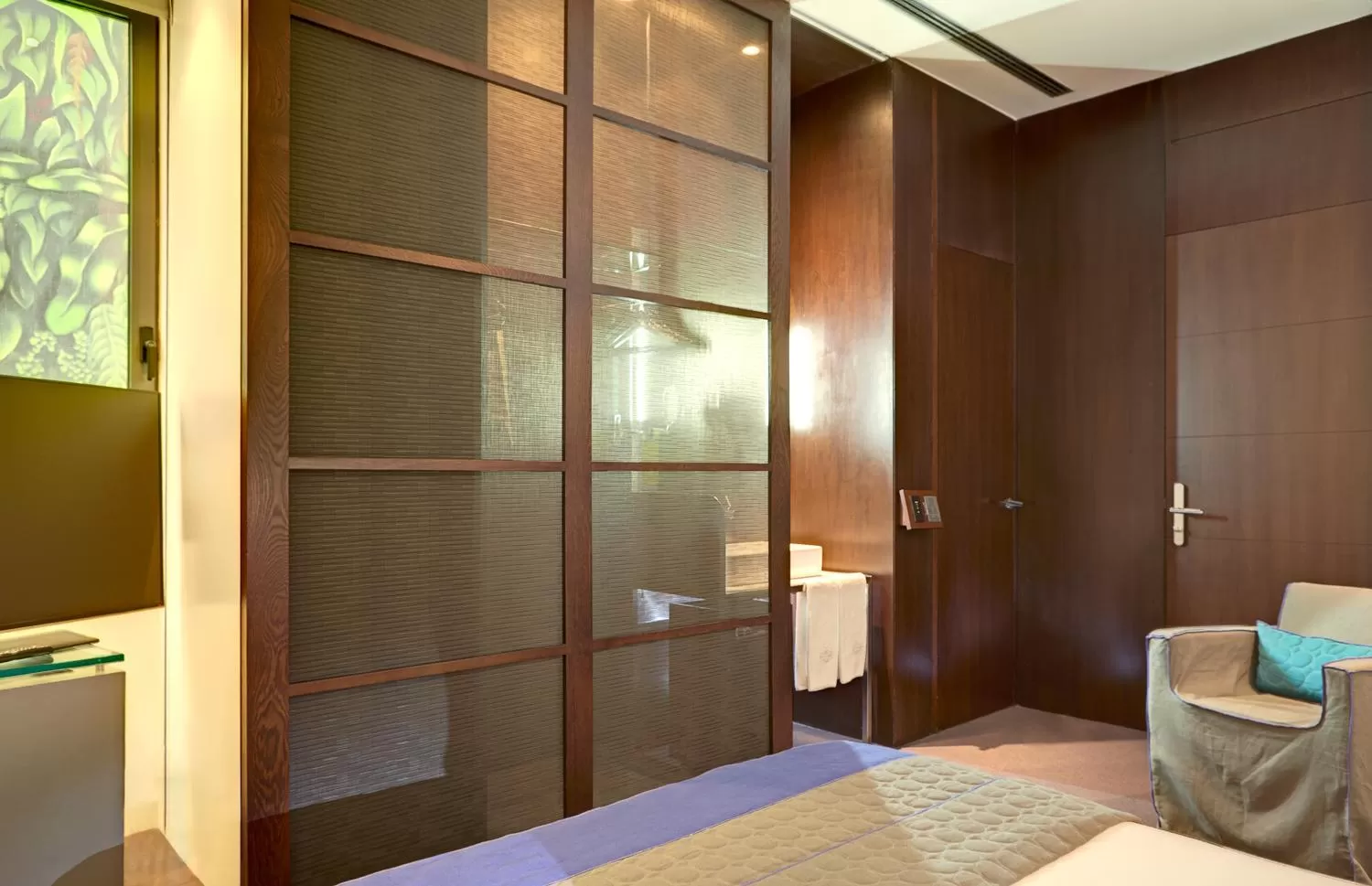 Bed in Sixtytwo Hotel