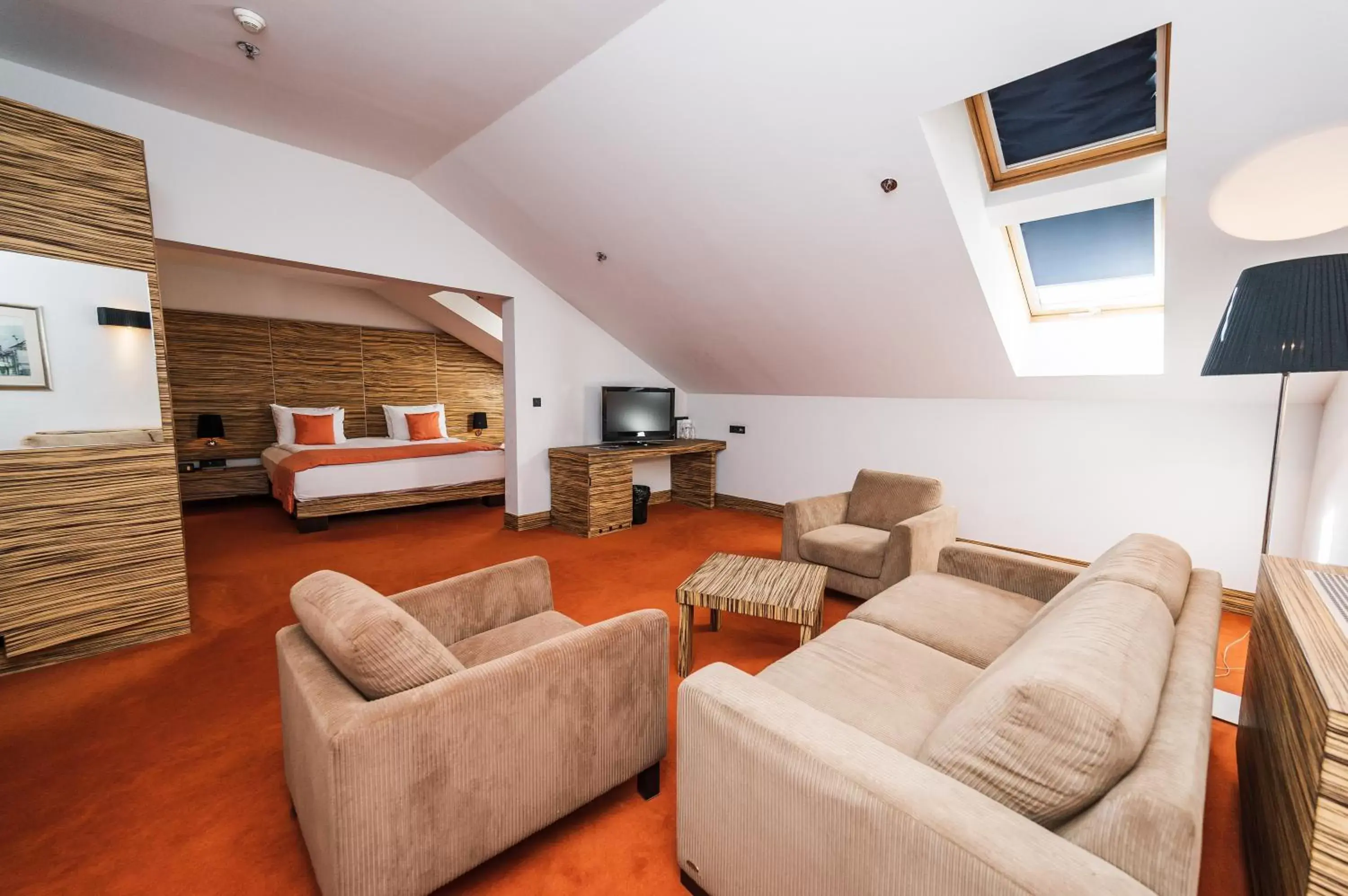 Bedroom, Seating Area in Hotel Europe