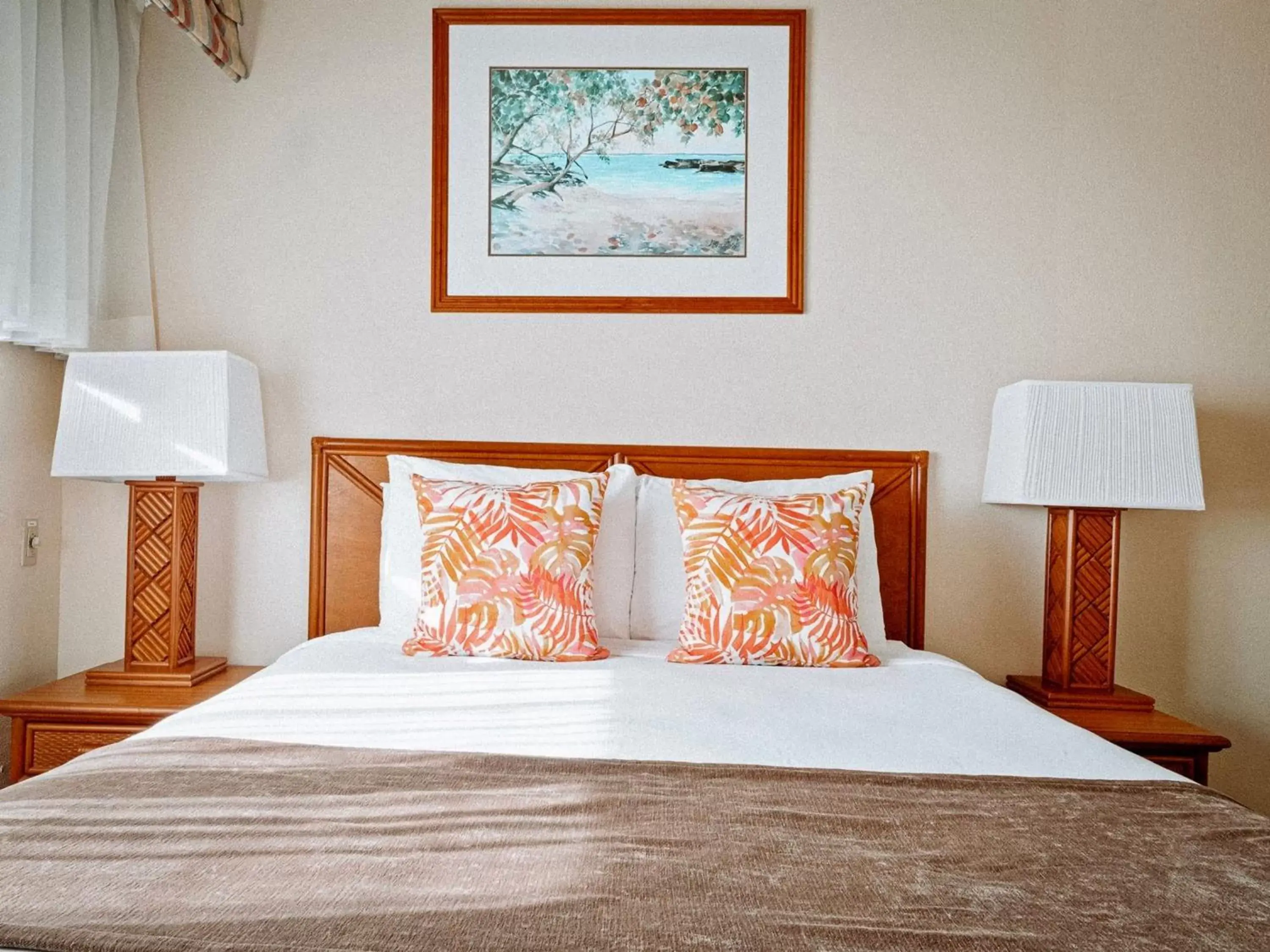 Bed in Banyan Harbor Resort