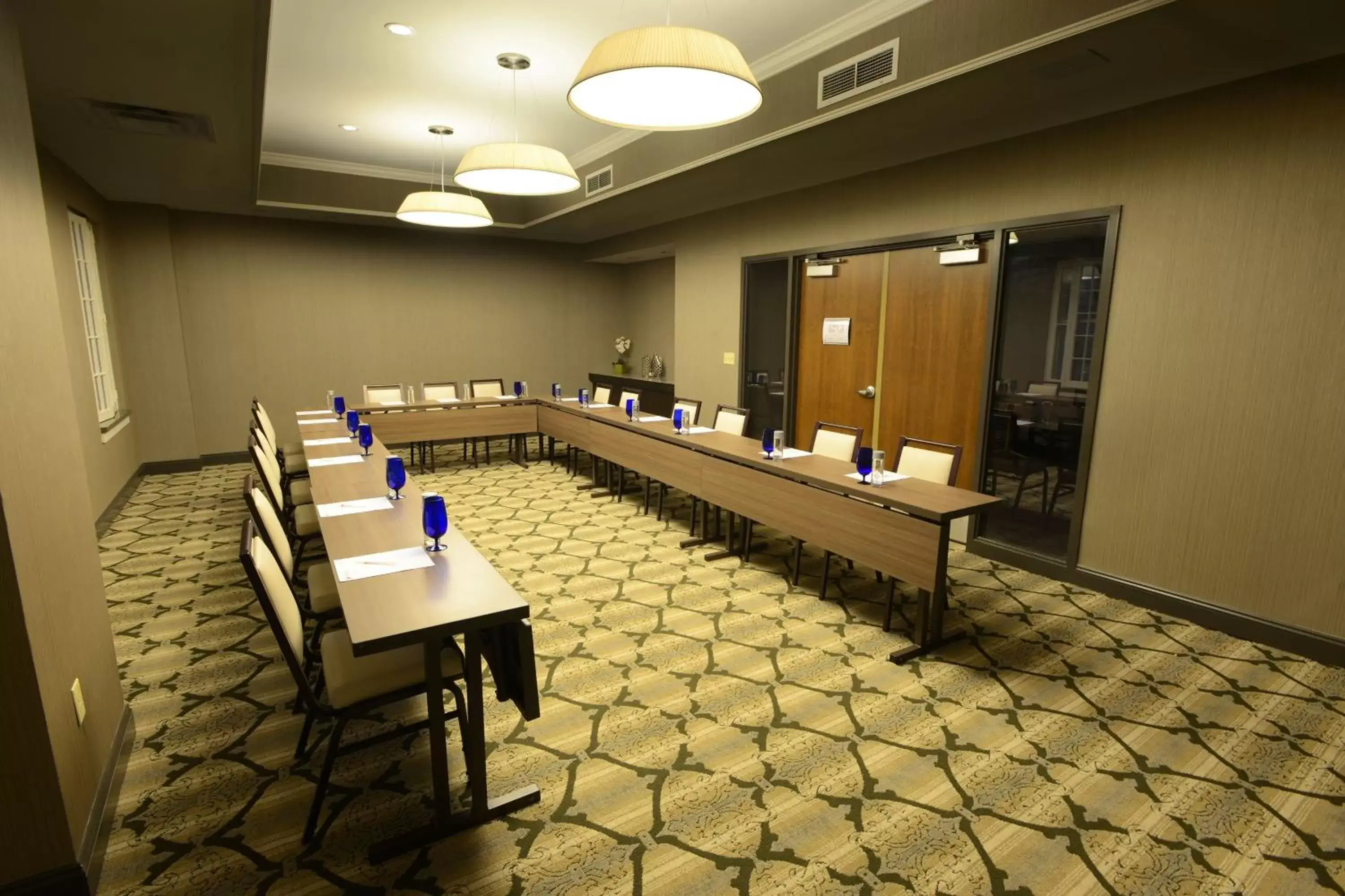 Meeting/conference room in Magnolia Hotel St. Louis, a Tribute Portfolio Hotel