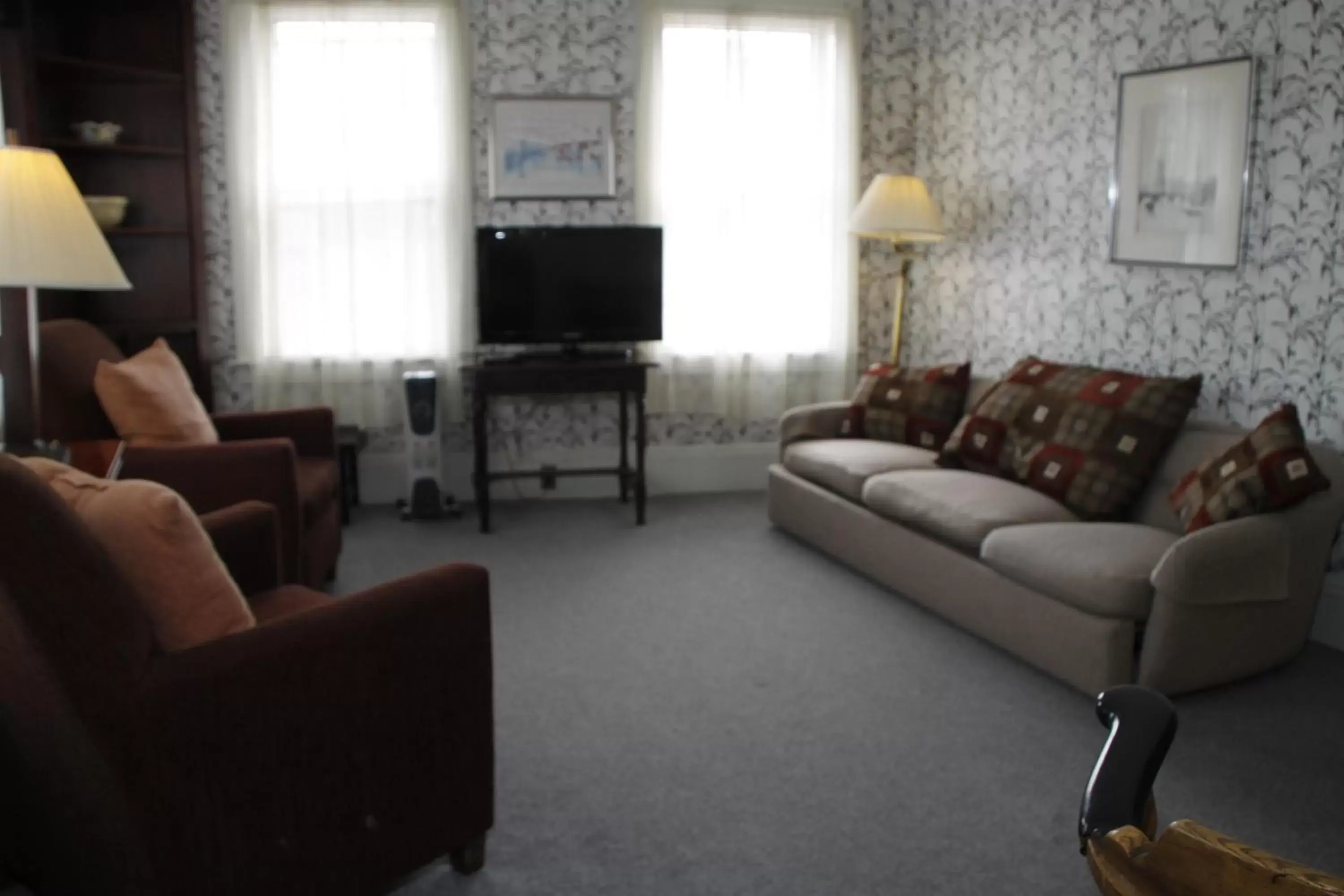 Deluxe King Suite in Hotel Coolidge Deluxe King Suite in Hotel Coolidge