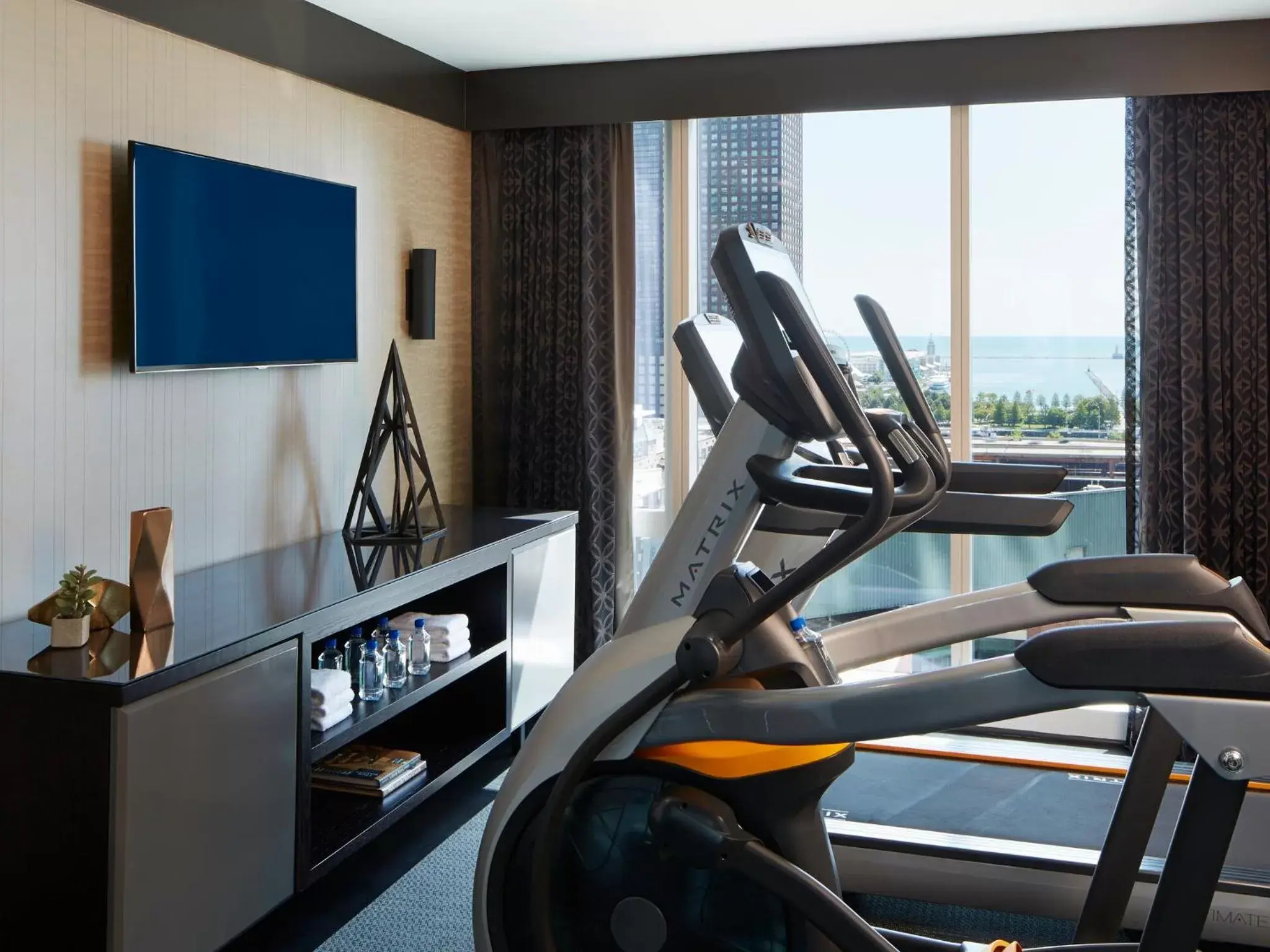 Fitness centre/facilities in Loews Chicago Hotel Fitness centre/facilities in Loews Chicago Hotel