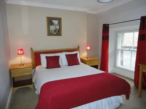 Double Room with Private Bathroom - single occupancy in Tweeddale Arms Hotel