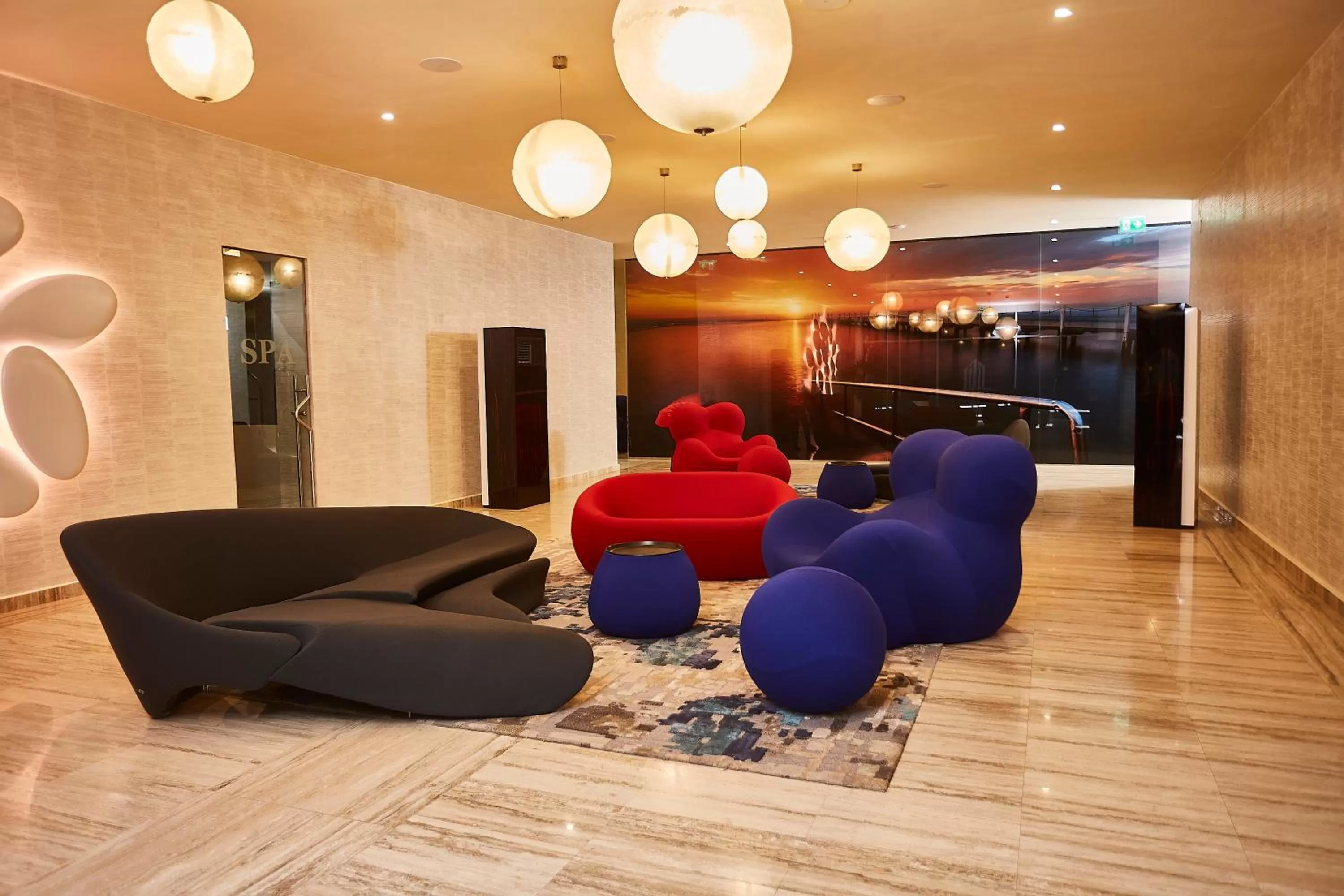 Communal lounge/ TV room in Kwarleyz Residence, Accra