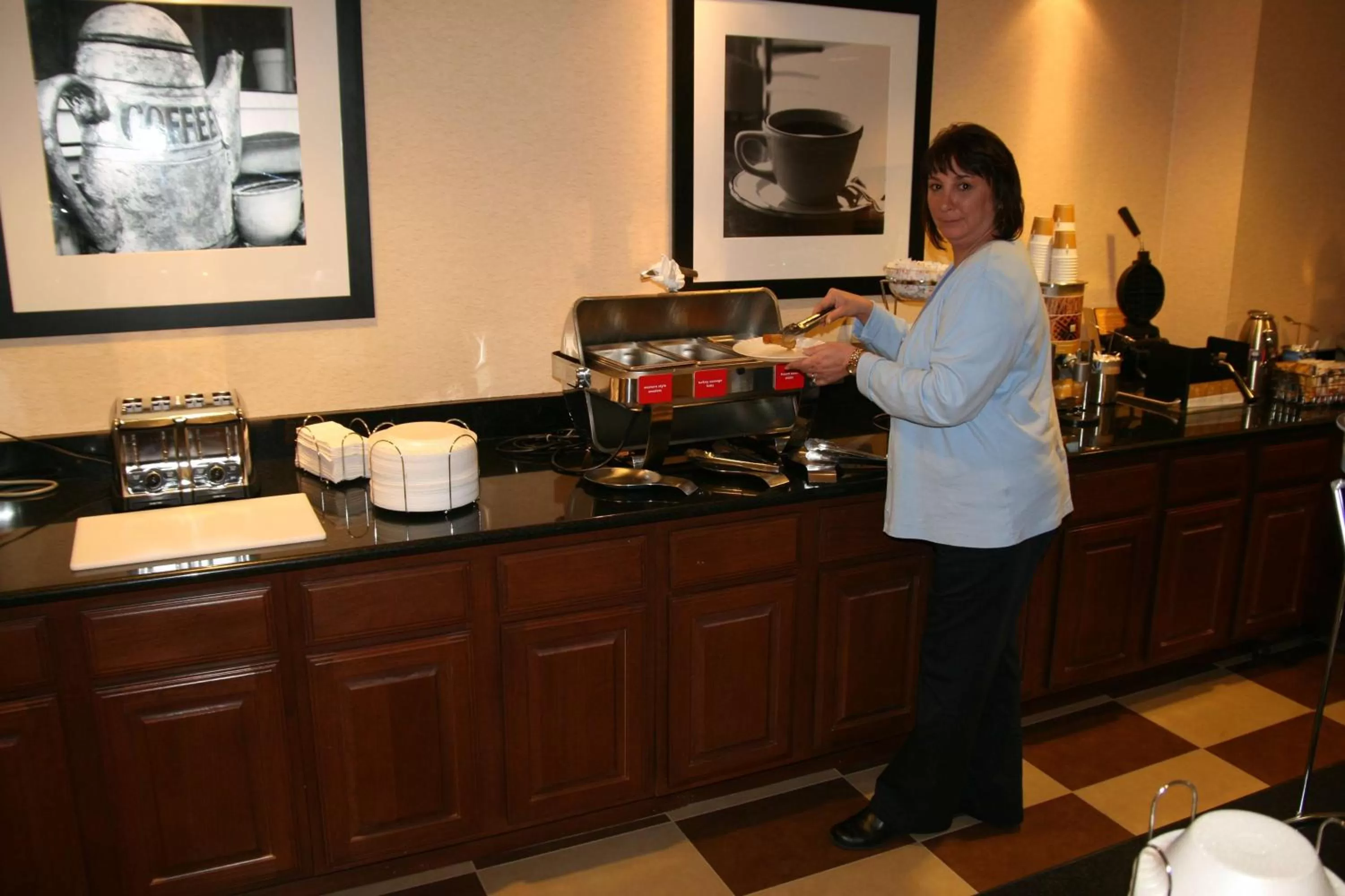 Dining area in Hampton Inn & Suites Morgan City