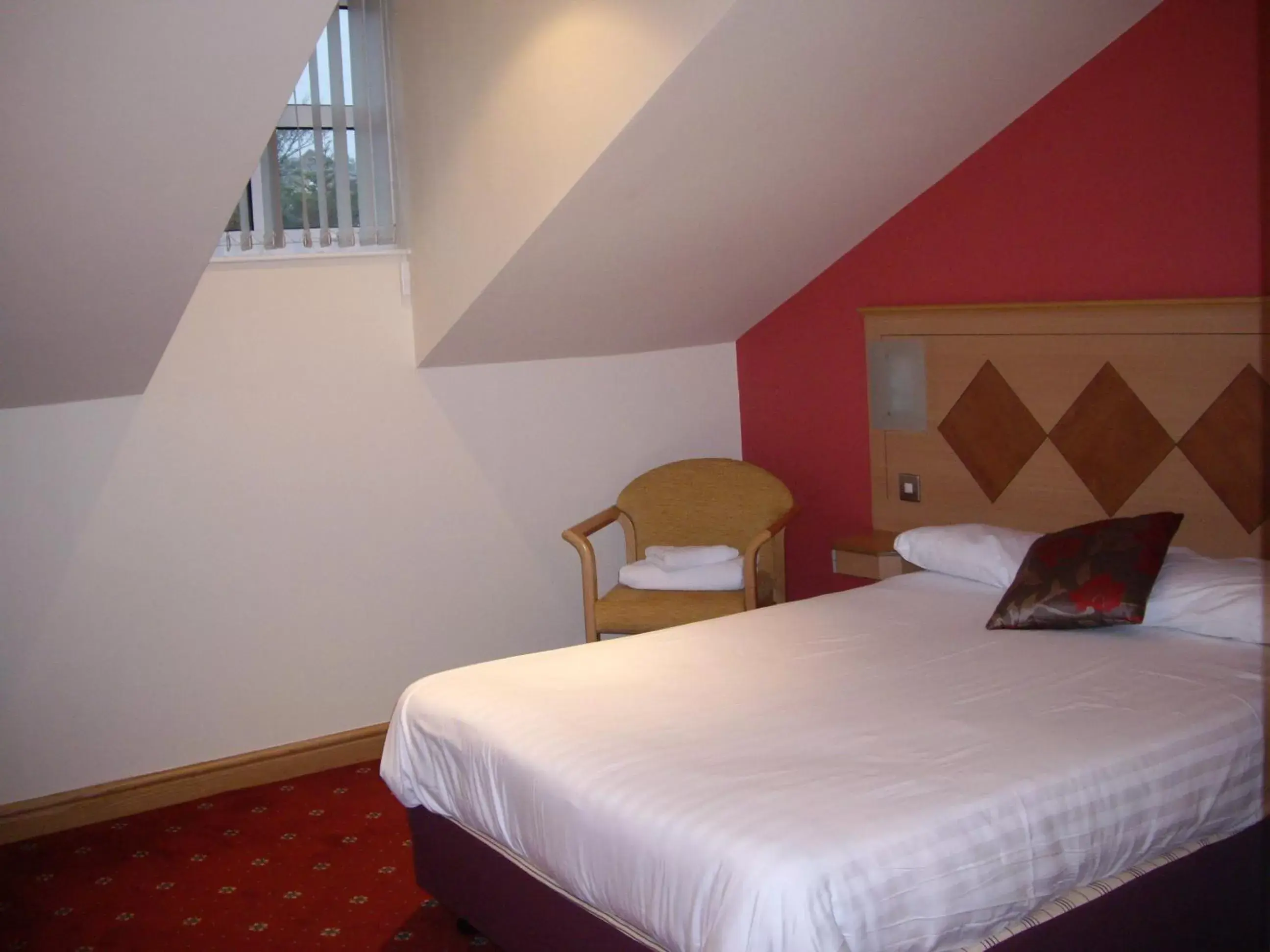 Bed in Corn Mill Lodge Hotel