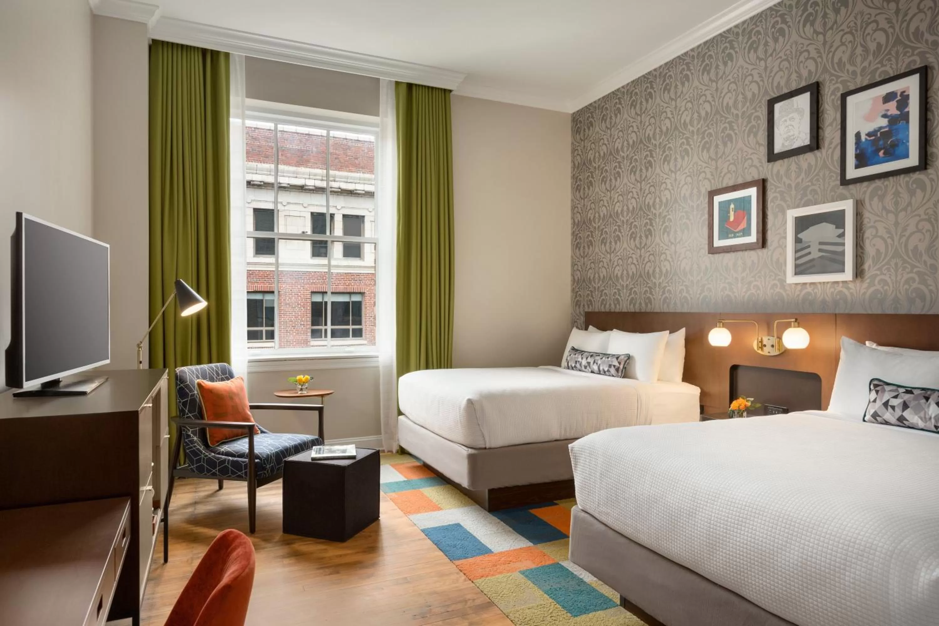 Photo of the whole room, Bed in Hotel Indigo - Winston-Salem Downtown by IHG