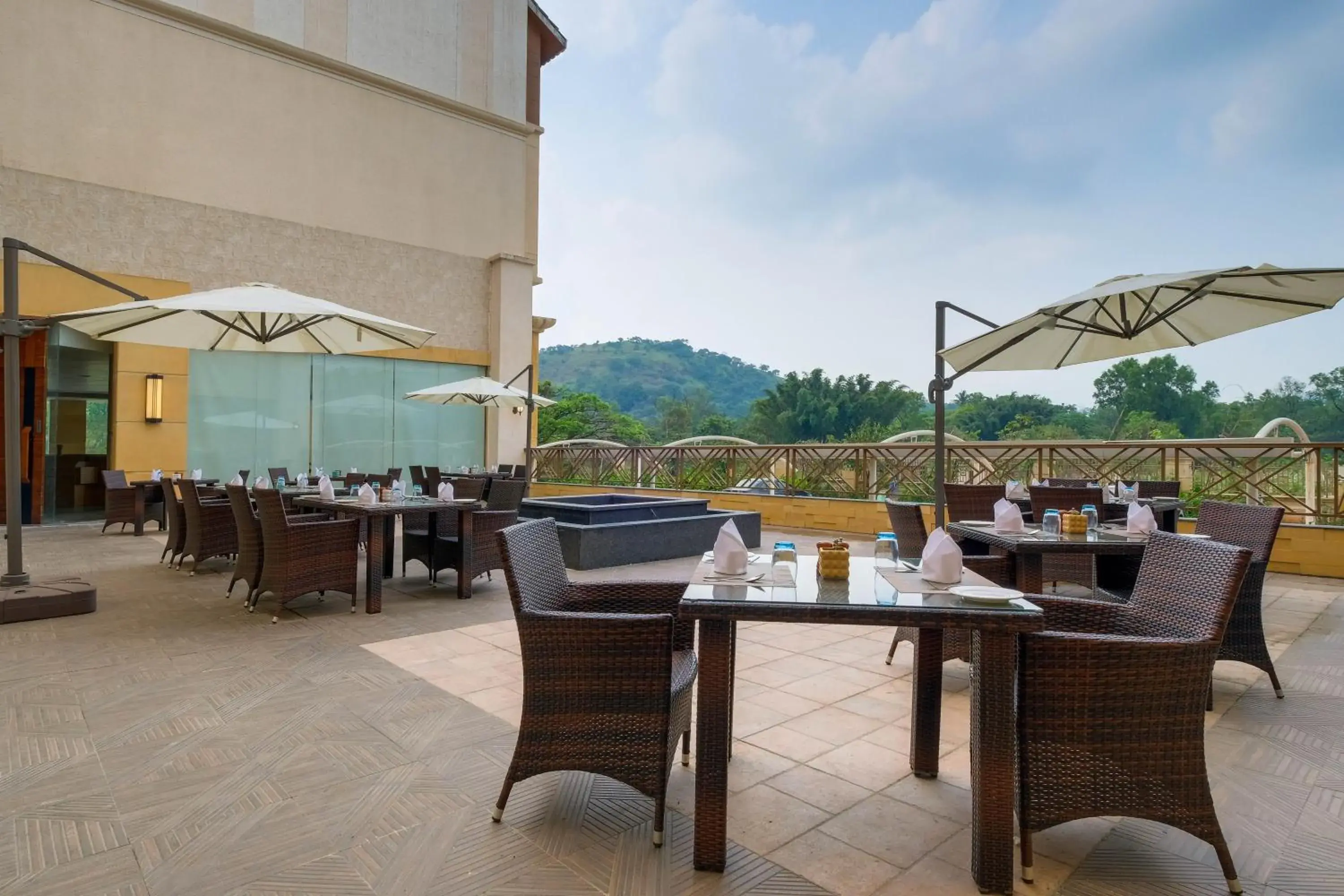 Restaurant/Places to Eat in The Fern An Ecotel Hotel, Lonavala