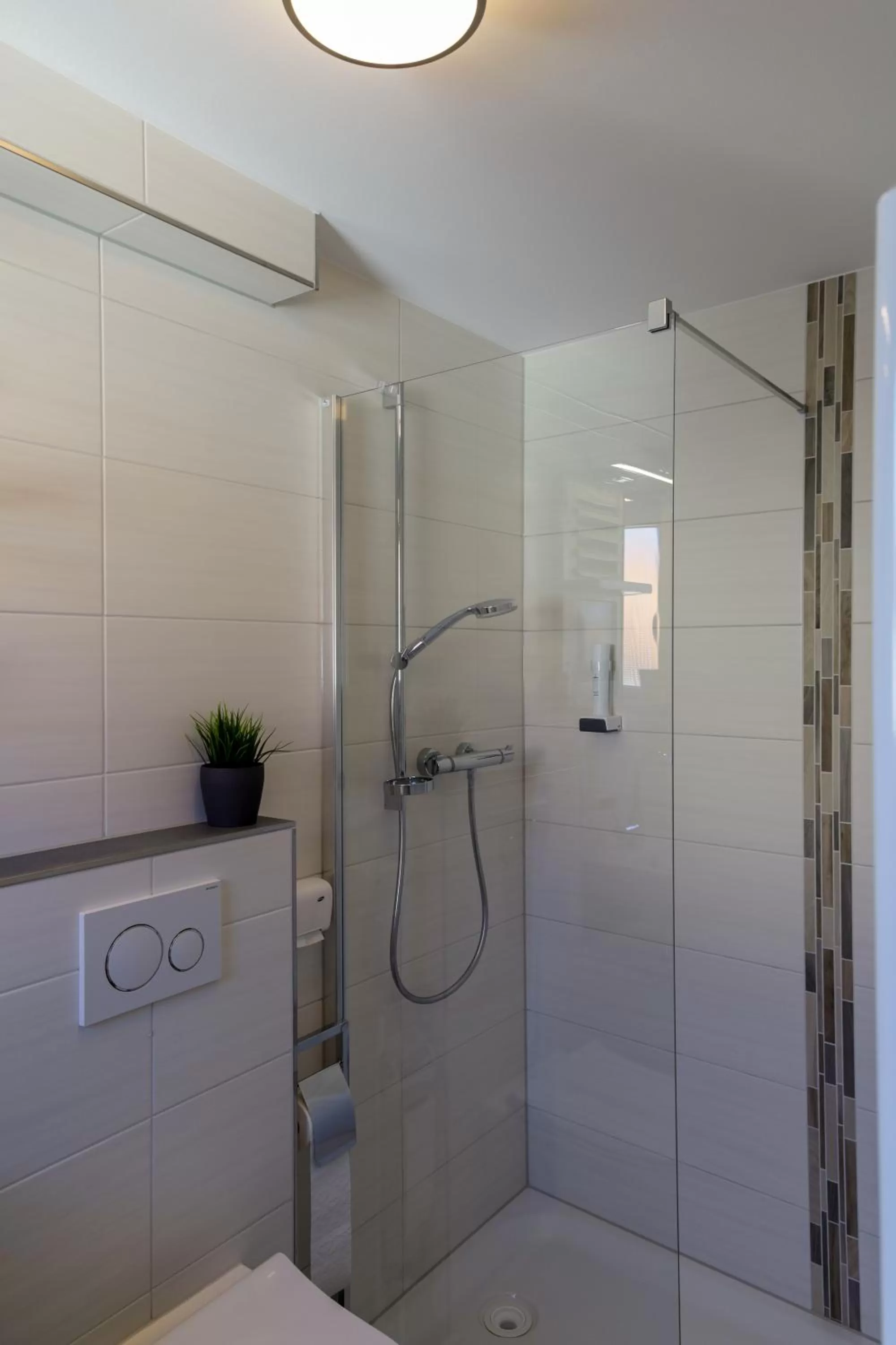 Shower in Hotel Brasserie Chaussee