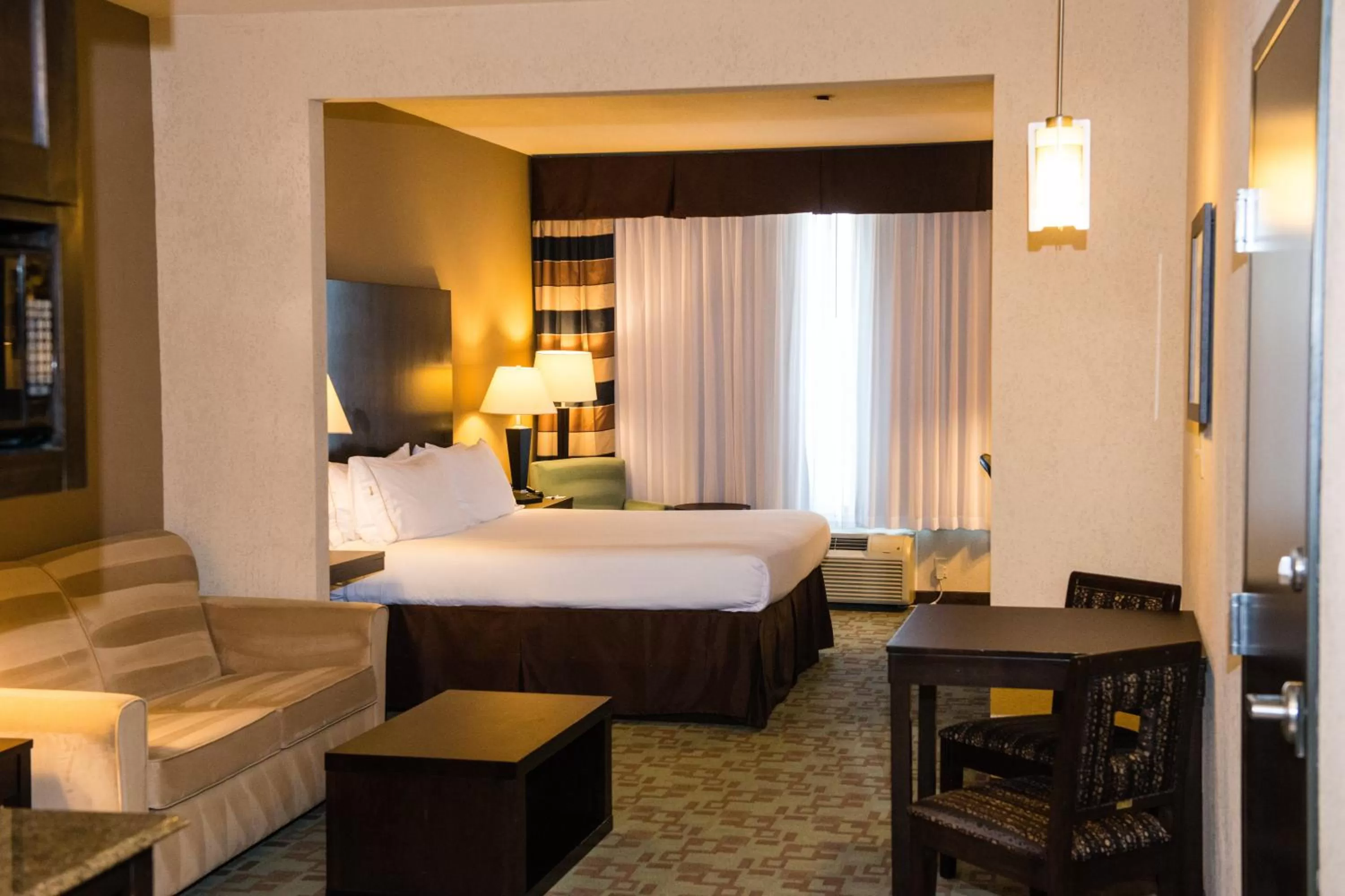 Photo of the whole room, Bed in Holiday Inn Express Hotel & Suites Houston NW Beltway 8-West Road by IHG