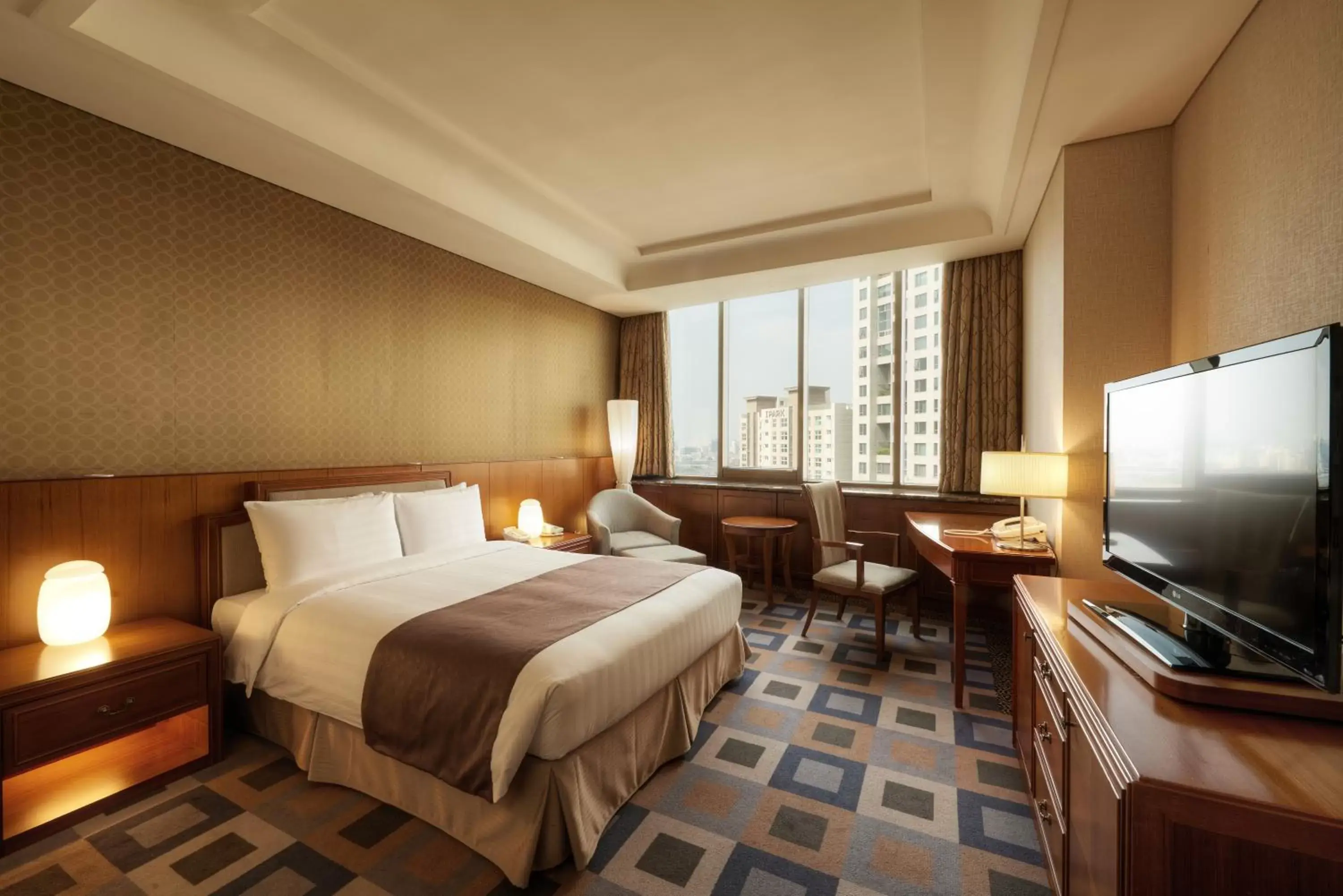 Luxury Double Room in Seoul Riviera Hotel