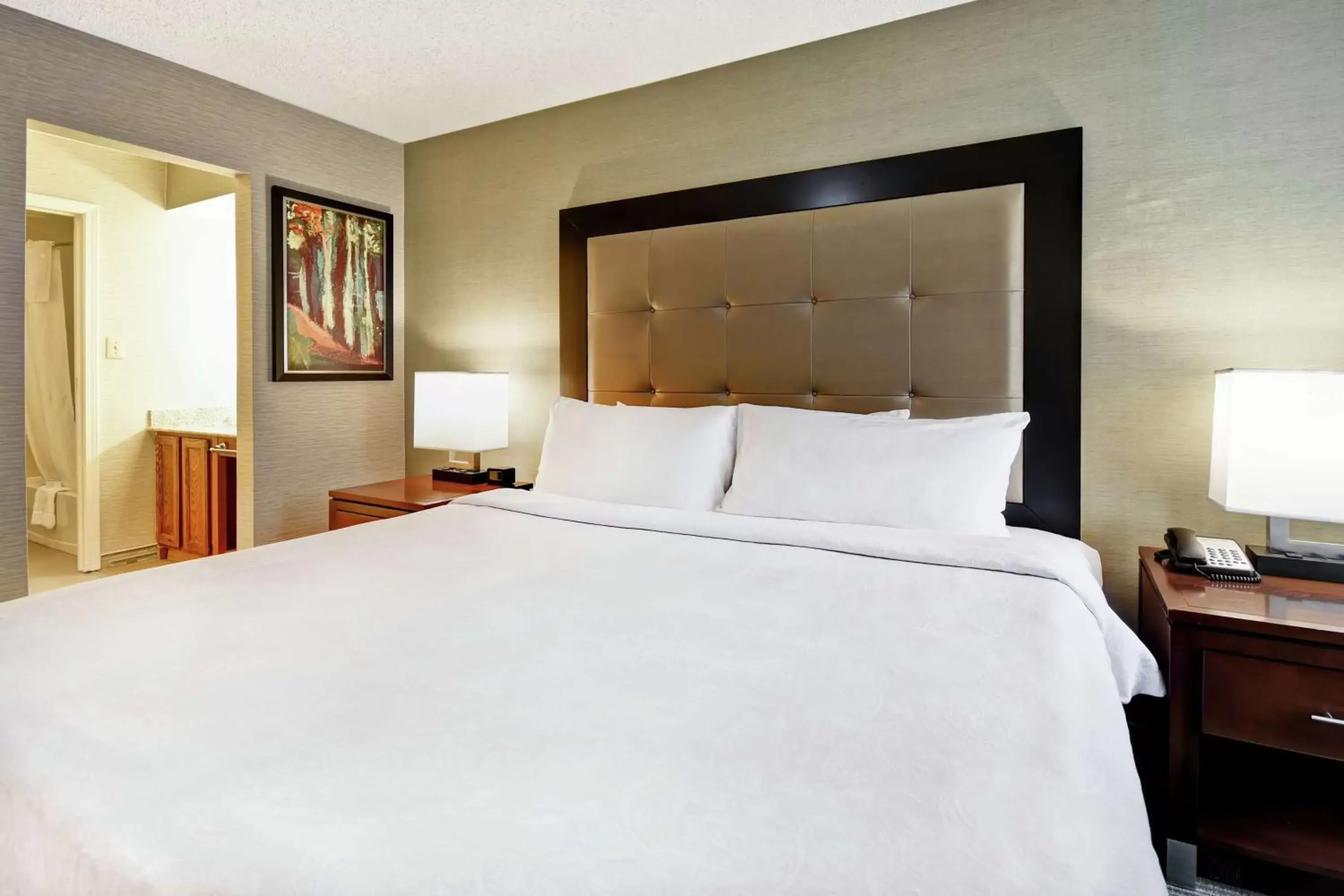 Bed in Homewood Suites by Hilton Atlanta-Galleria/Cumberland
