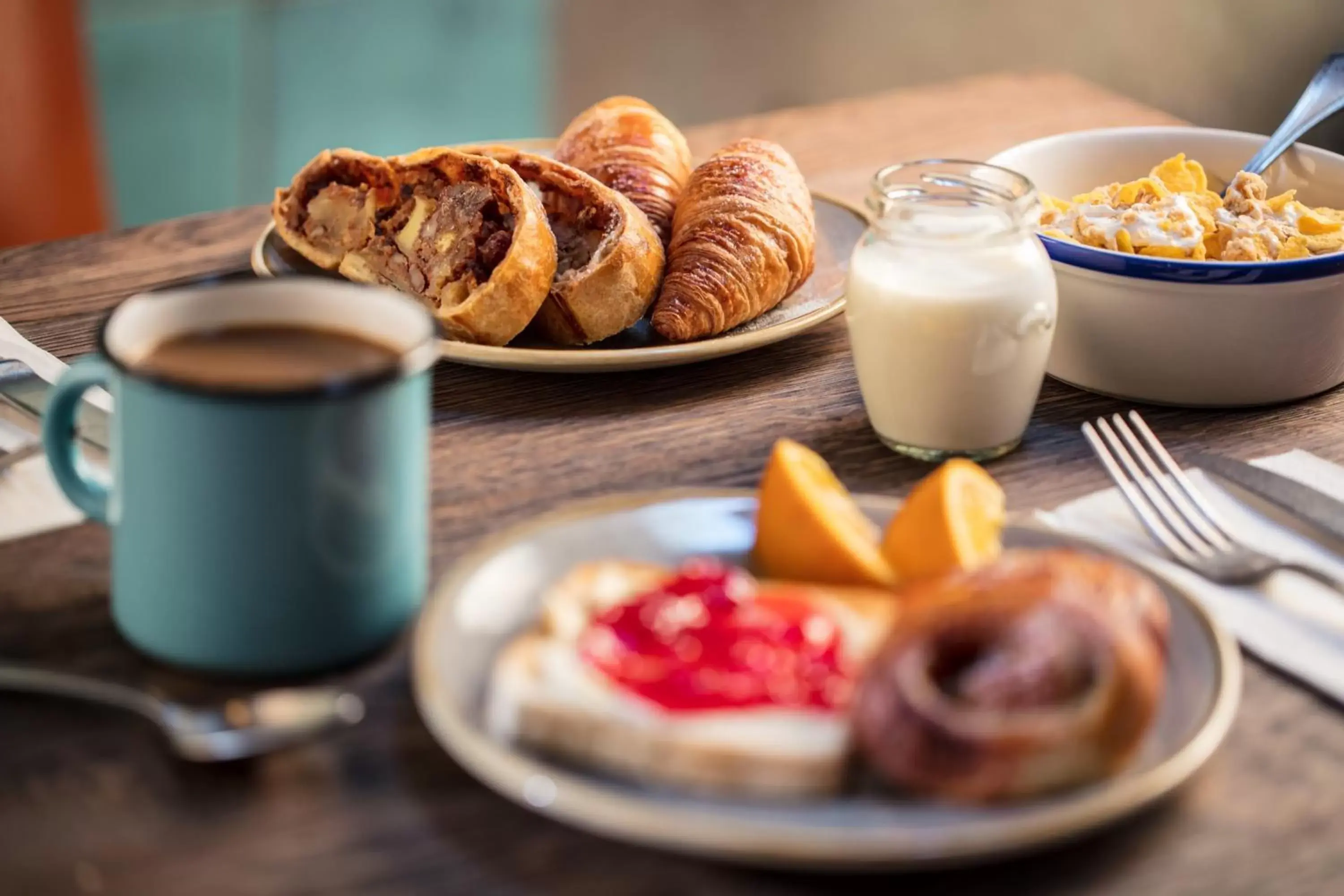 Buffet breakfast, Breakfast in Alveo Suites