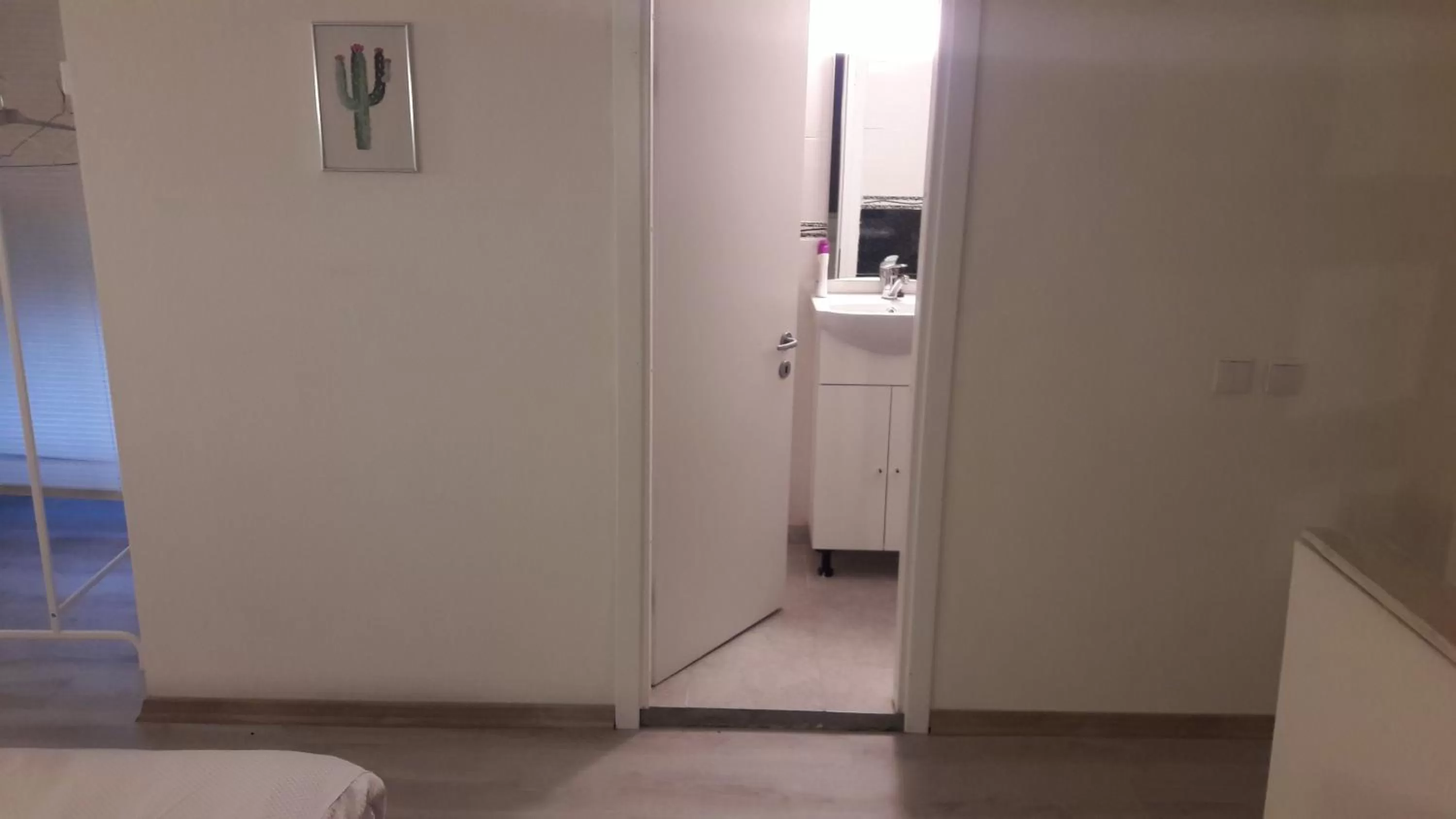 Bathroom in The Floor Piata Unirii