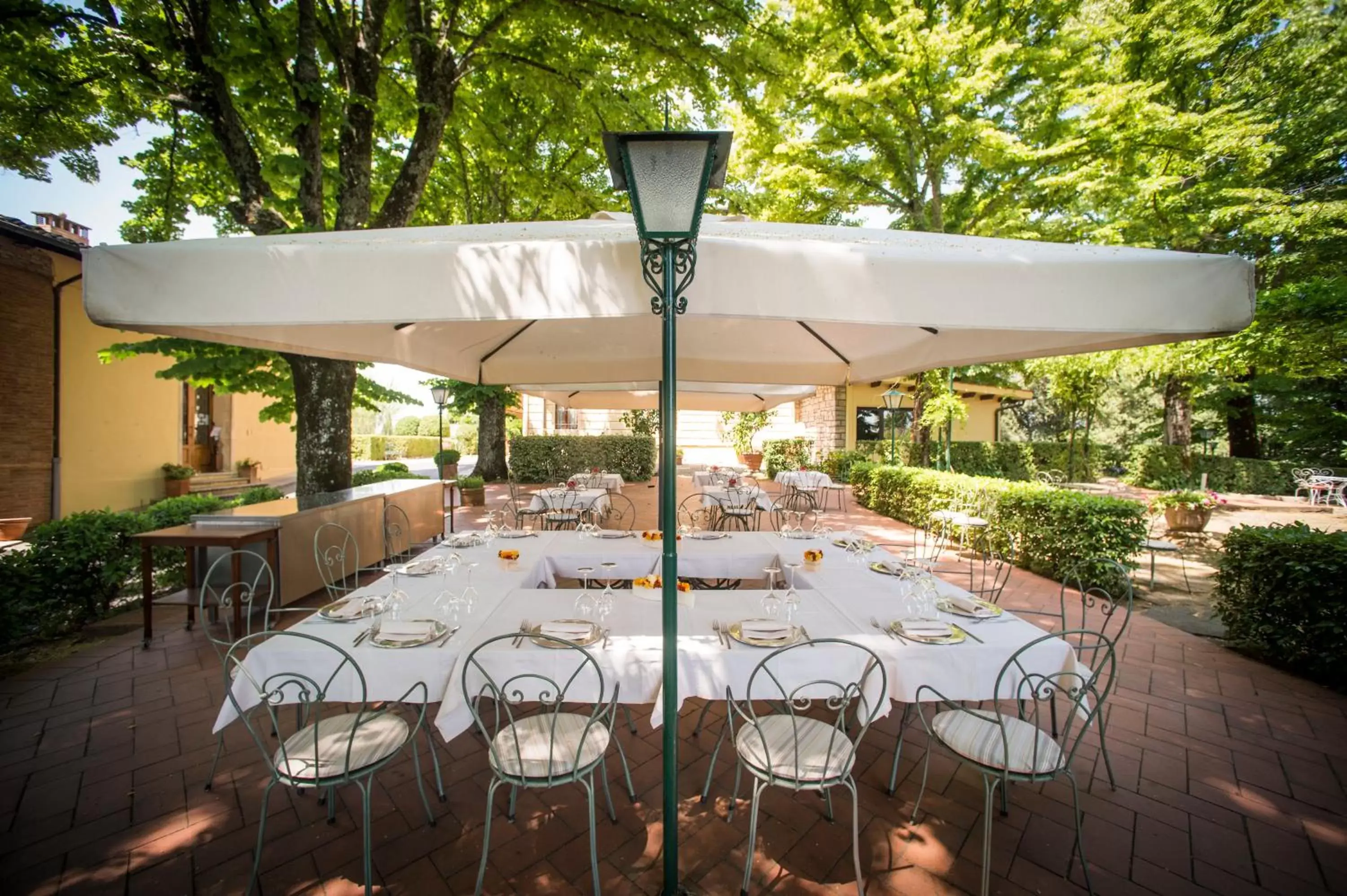 Restaurant/places to eat, Swimming Pool in Villa Scacciapensieri Boutique Hotel