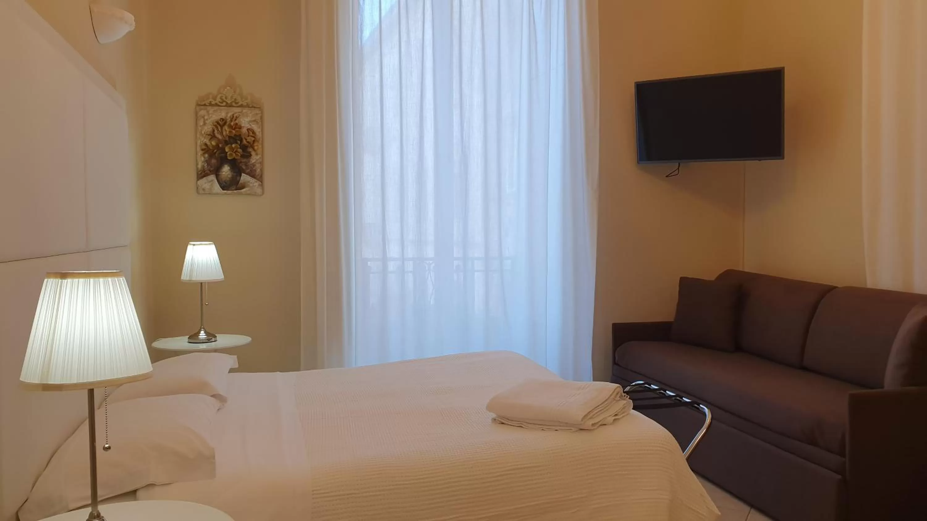 Photo of the whole room, Bed in B&B Diana