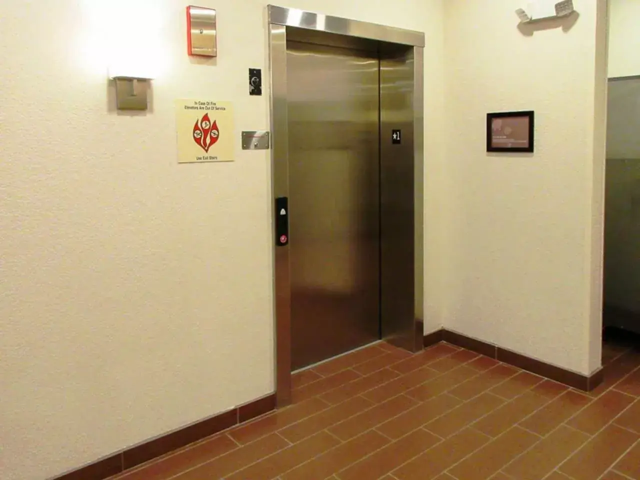 Property building in Sleep Inn & Suites West-Near Medical Center Property building in Sleep Inn & Suites West-Near Medical Center