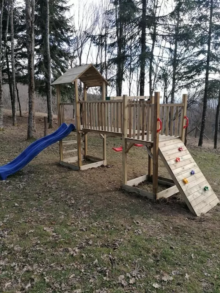 Children's Play Area in Casa al Taverni