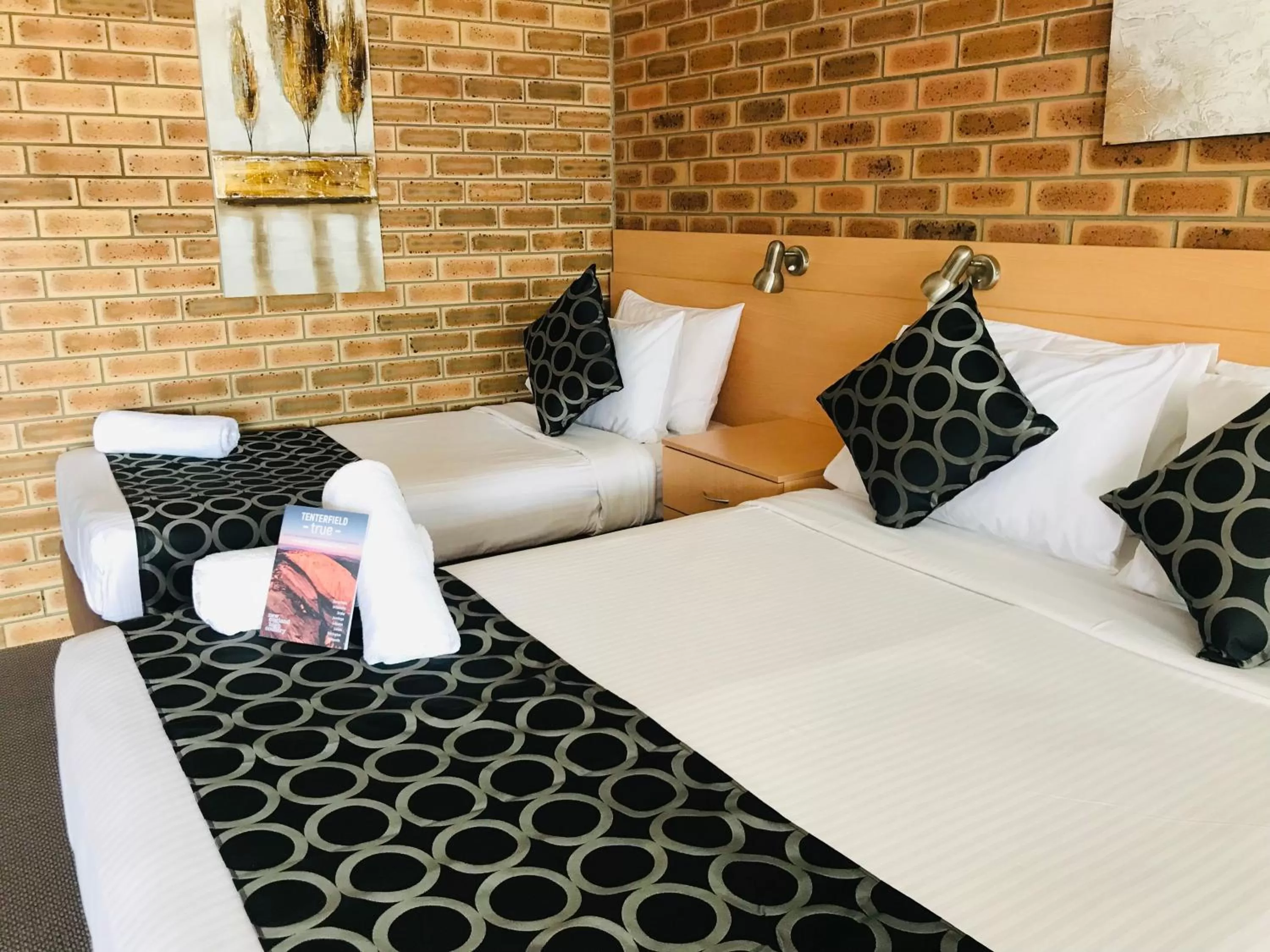 Bed in Jumbuck Motor Inn