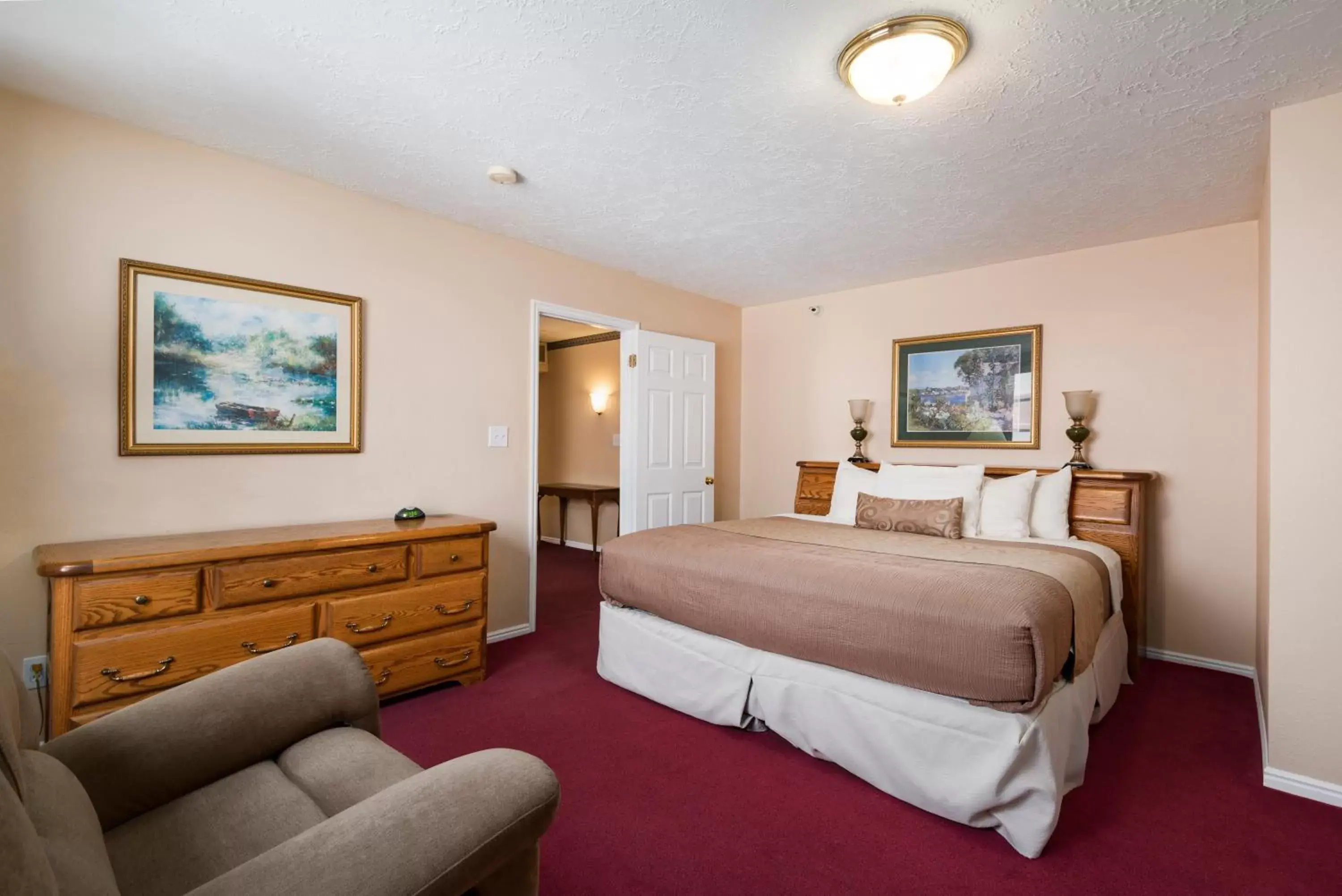 Bedroom in The Kimball at Temple Square