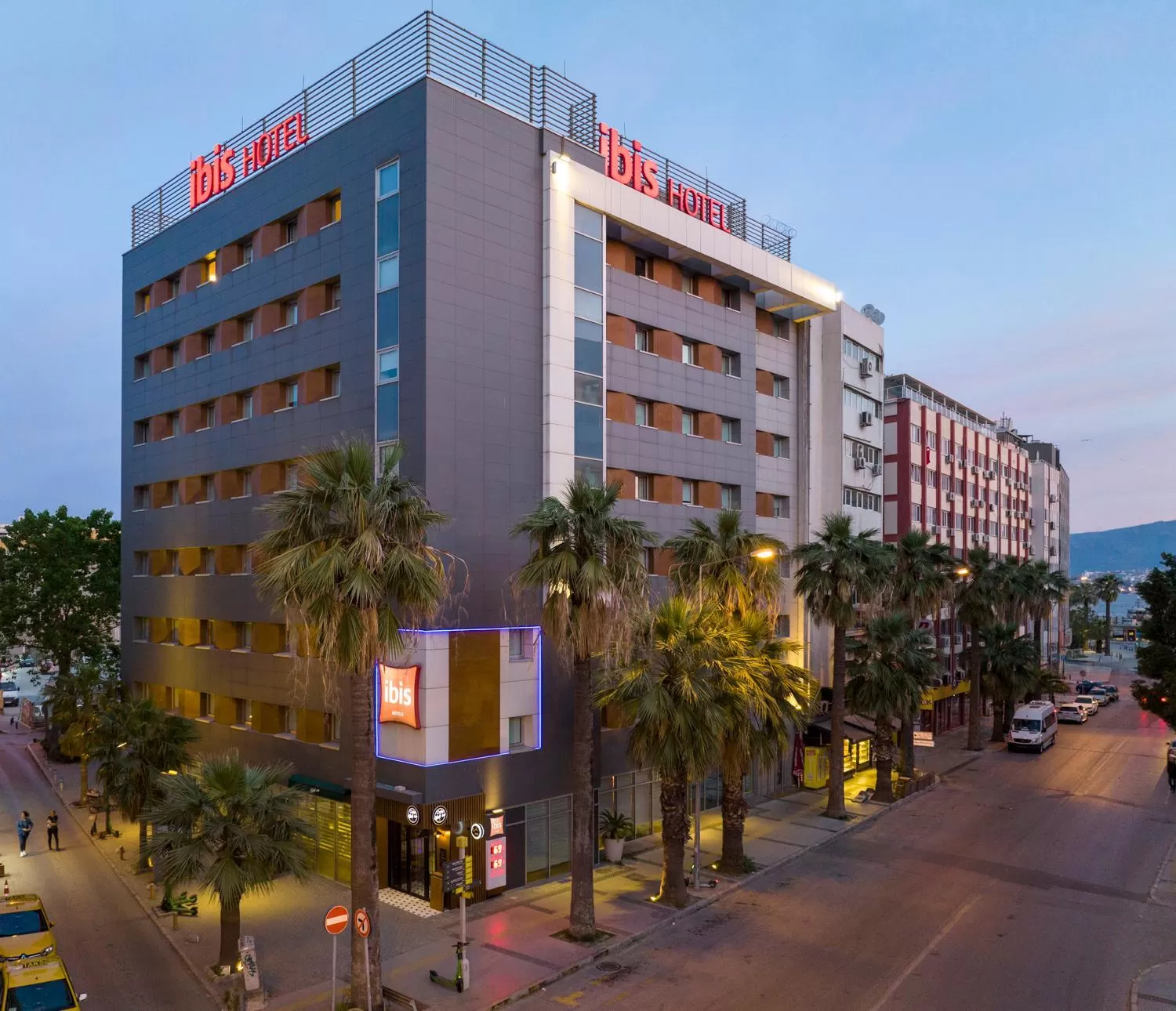 Property building in Ibis Izmir Alsancak