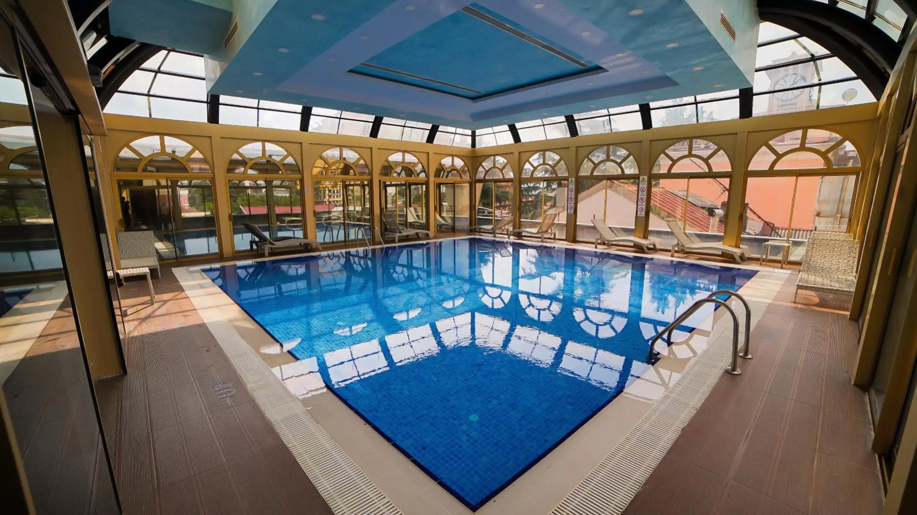 Spa and wellness centre/facilities, Swimming Pool in Wyndham Batumi