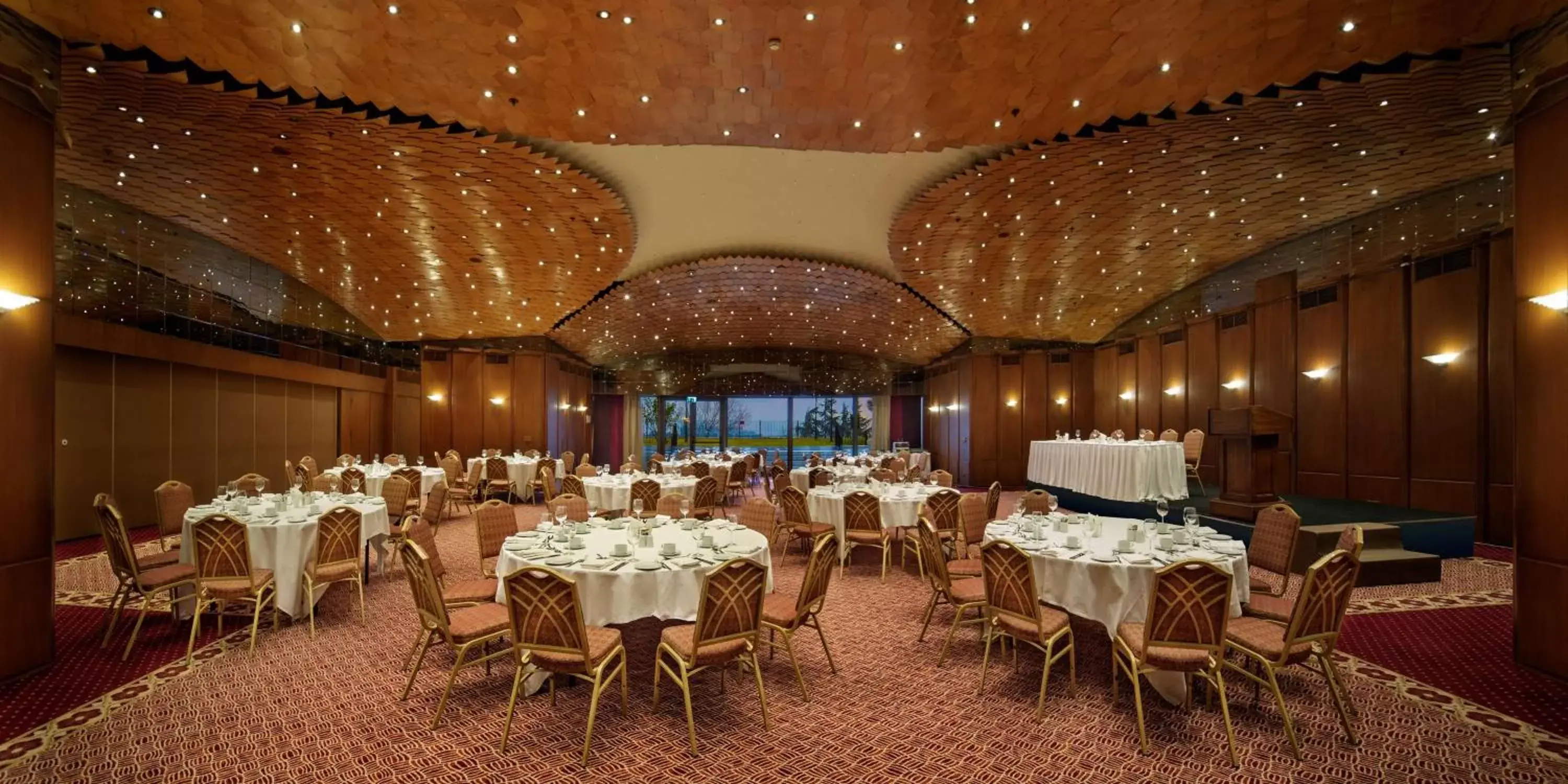 Meeting/conference room, Restaurant/Places to Eat in Hilton Istanbul Bosphorus