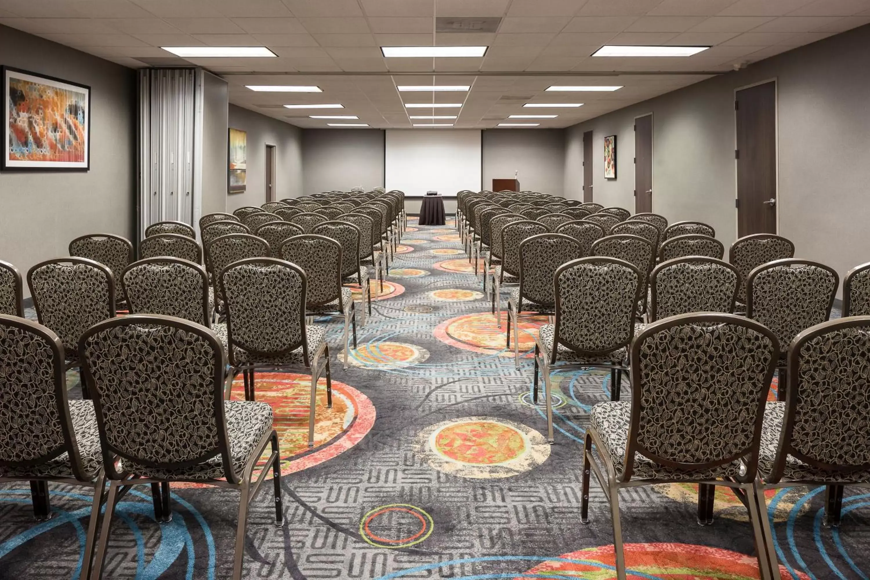 Meeting/conference room in Holiday Inn Wichita East I-35, an IHG Hotel