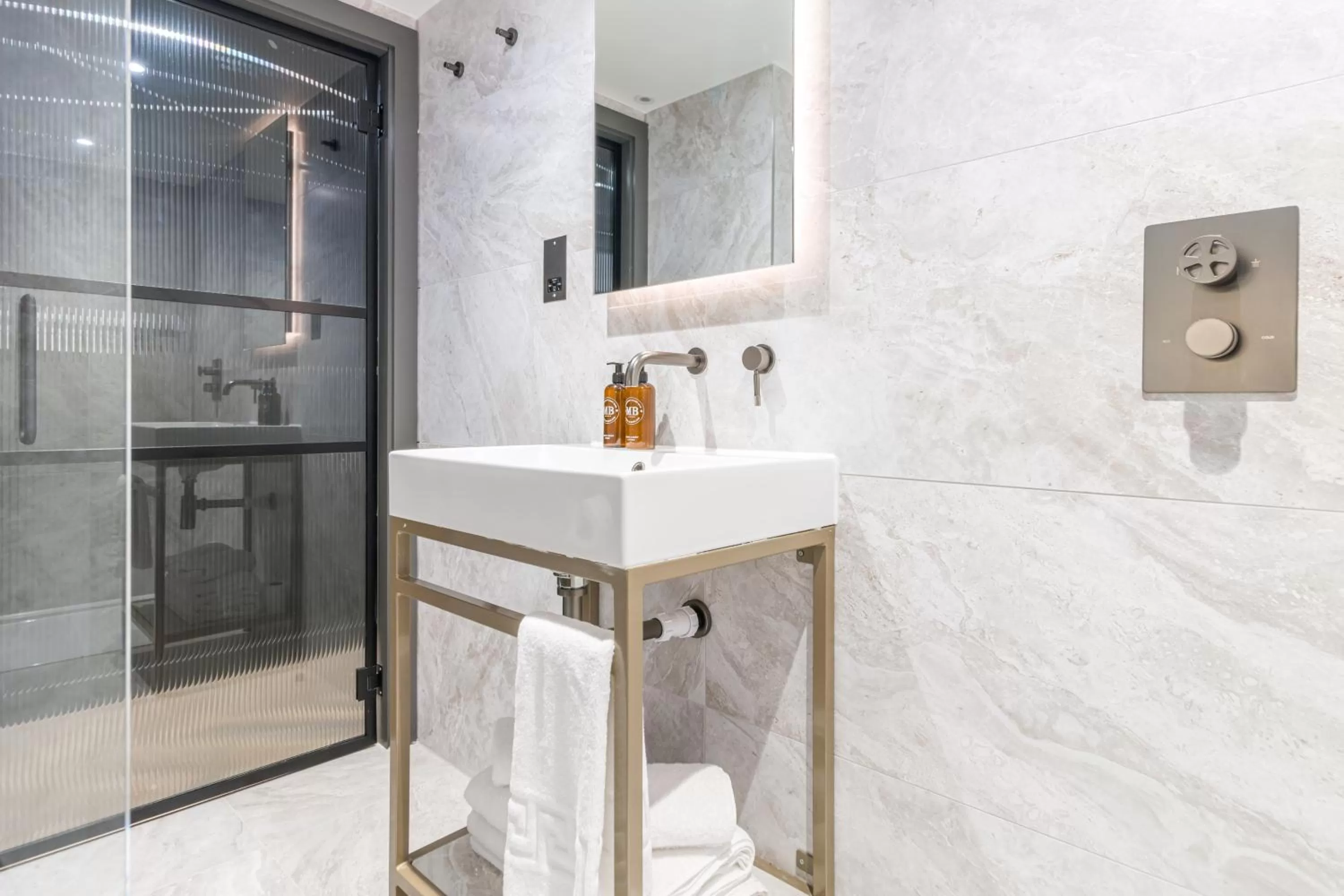 Bathroom in Velvet Hotel Manchester, WorldHotels Crafted