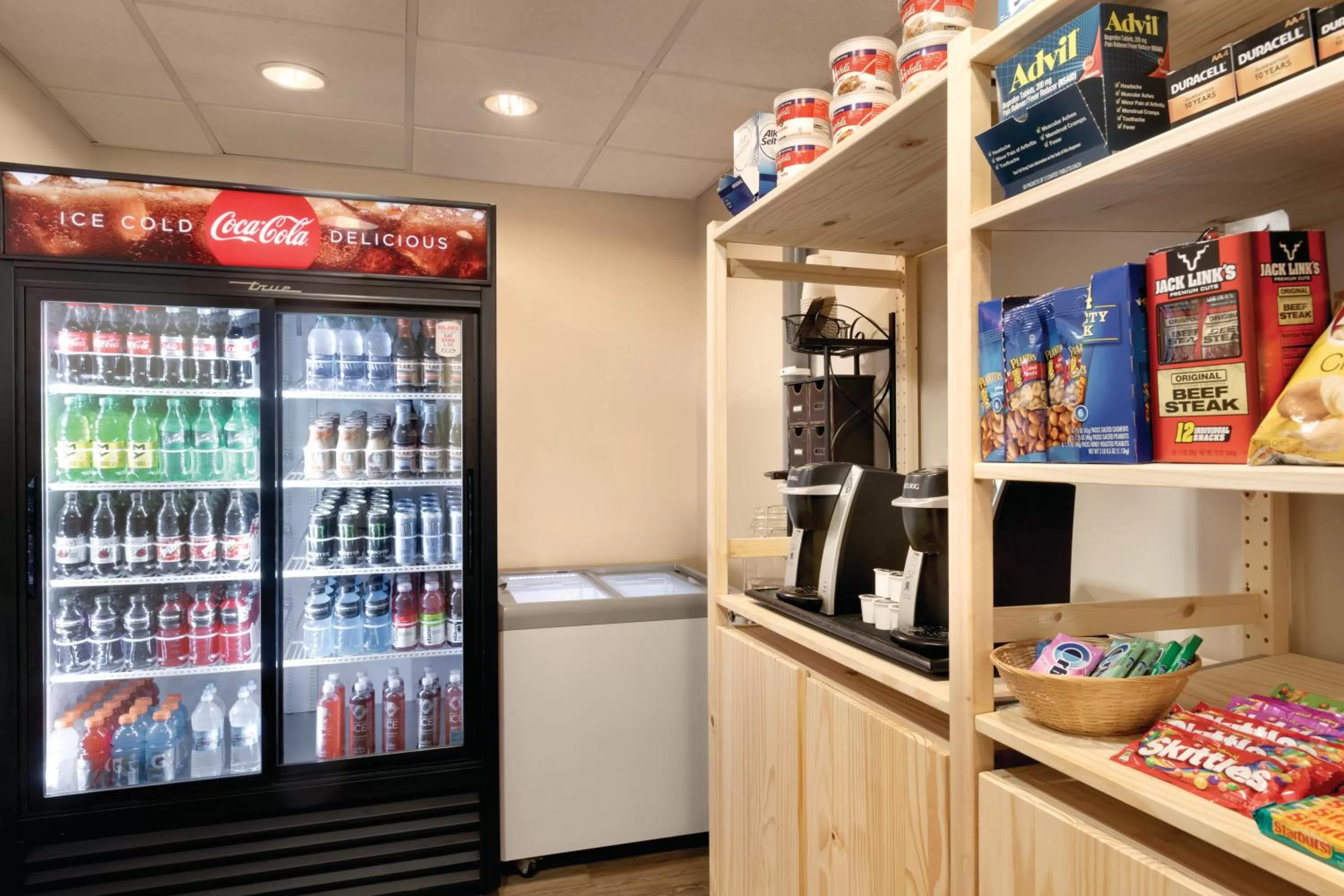 Food and drinks in Radisson Hotel Ames Conference Center at ISU