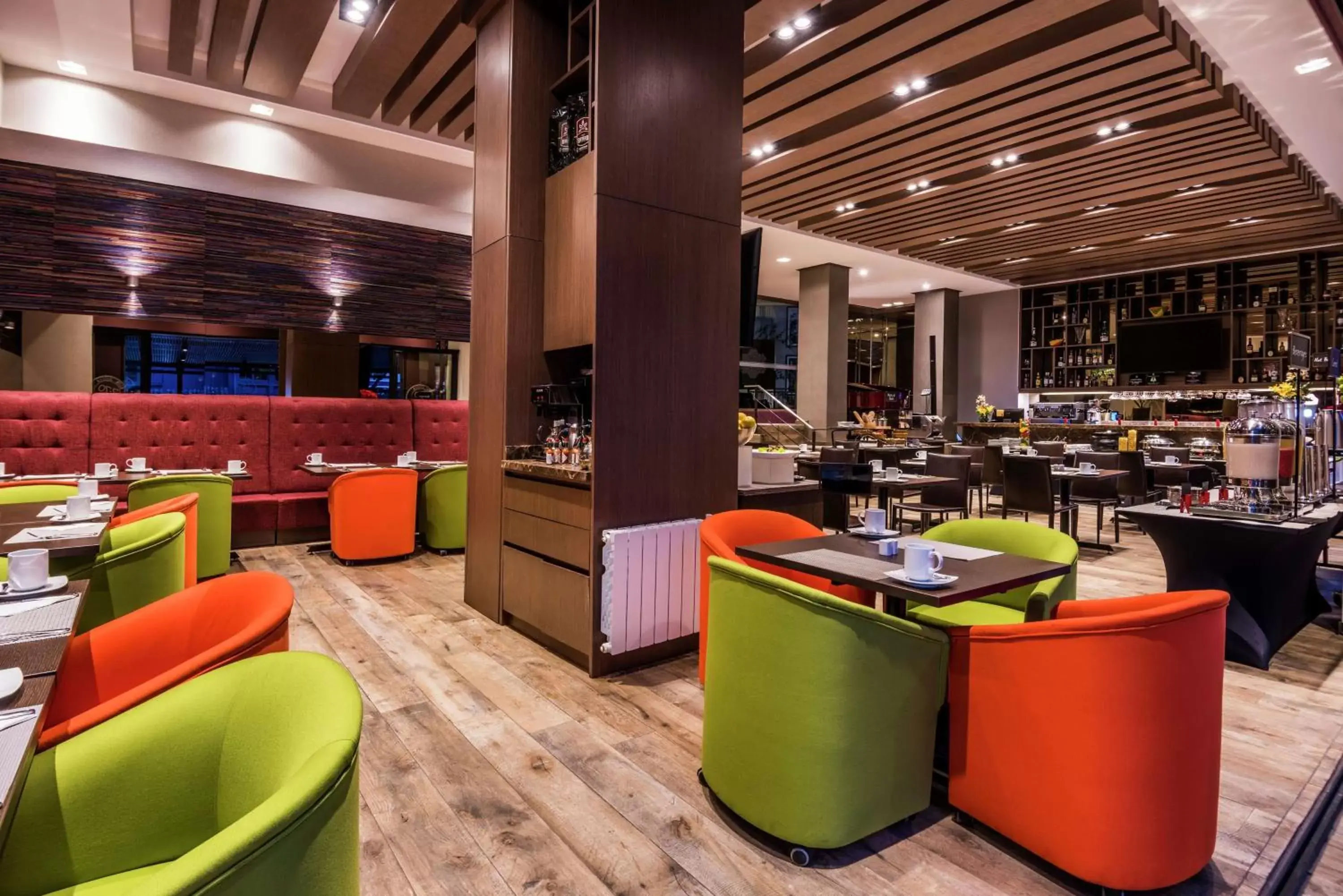 Dining area, Restaurant/Places to Eat in Embassy Suites by Hilton Bogotá - Rosales