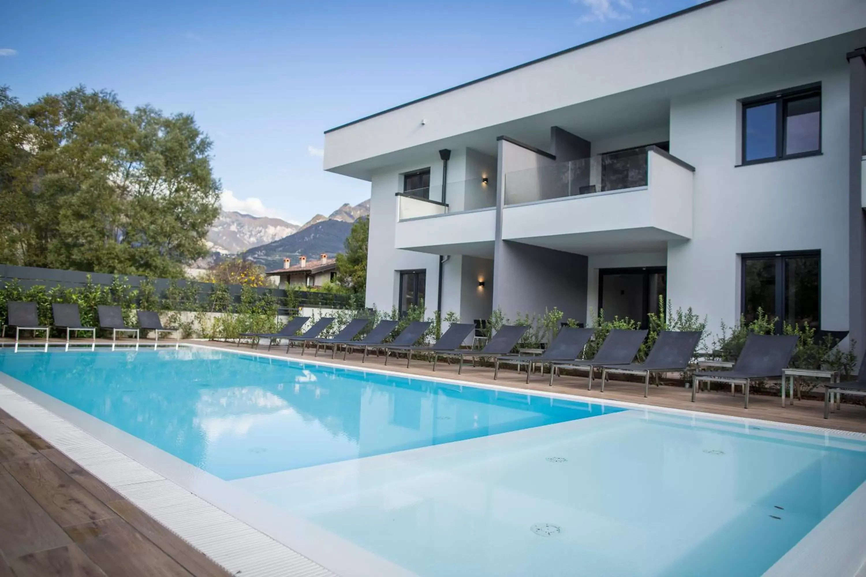 Pool view, Swimming Pool in Riva Lake Lodge